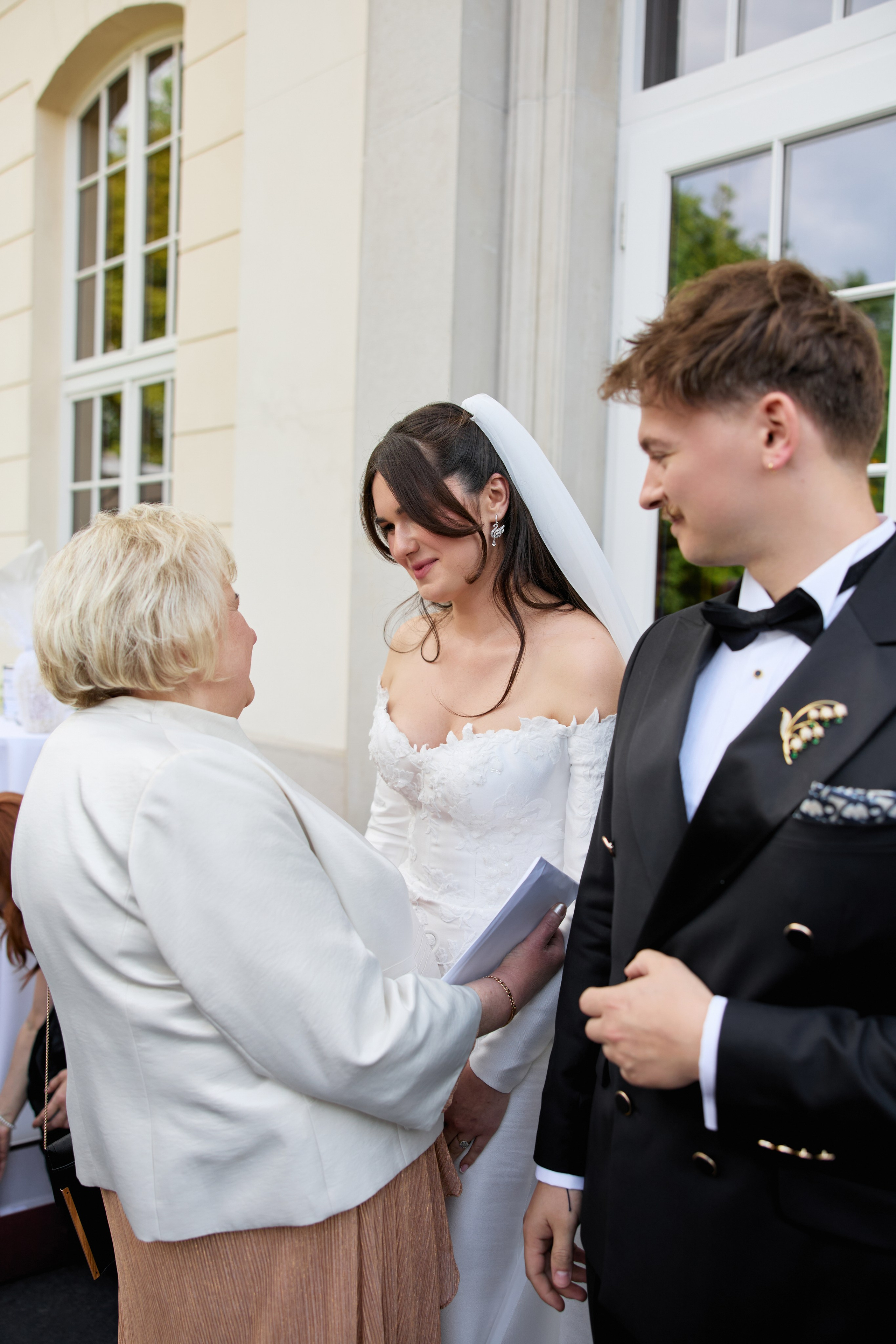 Wiktoria & Kacper. Pałac Goetz. Fotograf ślubny i rodzinny w Krakowie Yana Klymova