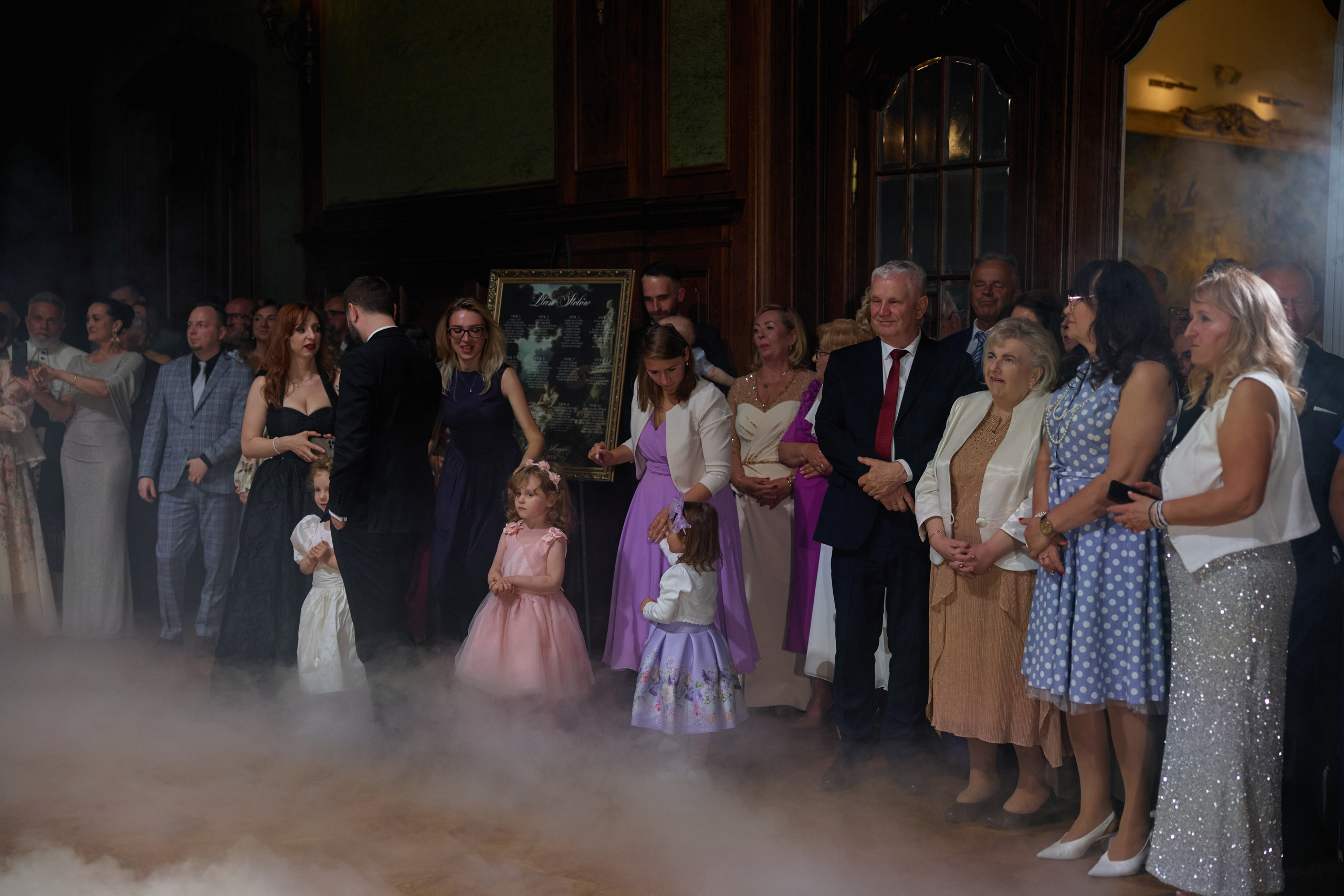 Wiktoria & Kacper. Pałac Goetz. Fotograf ślubny i rodzinny w Krakowie Yana Klymova