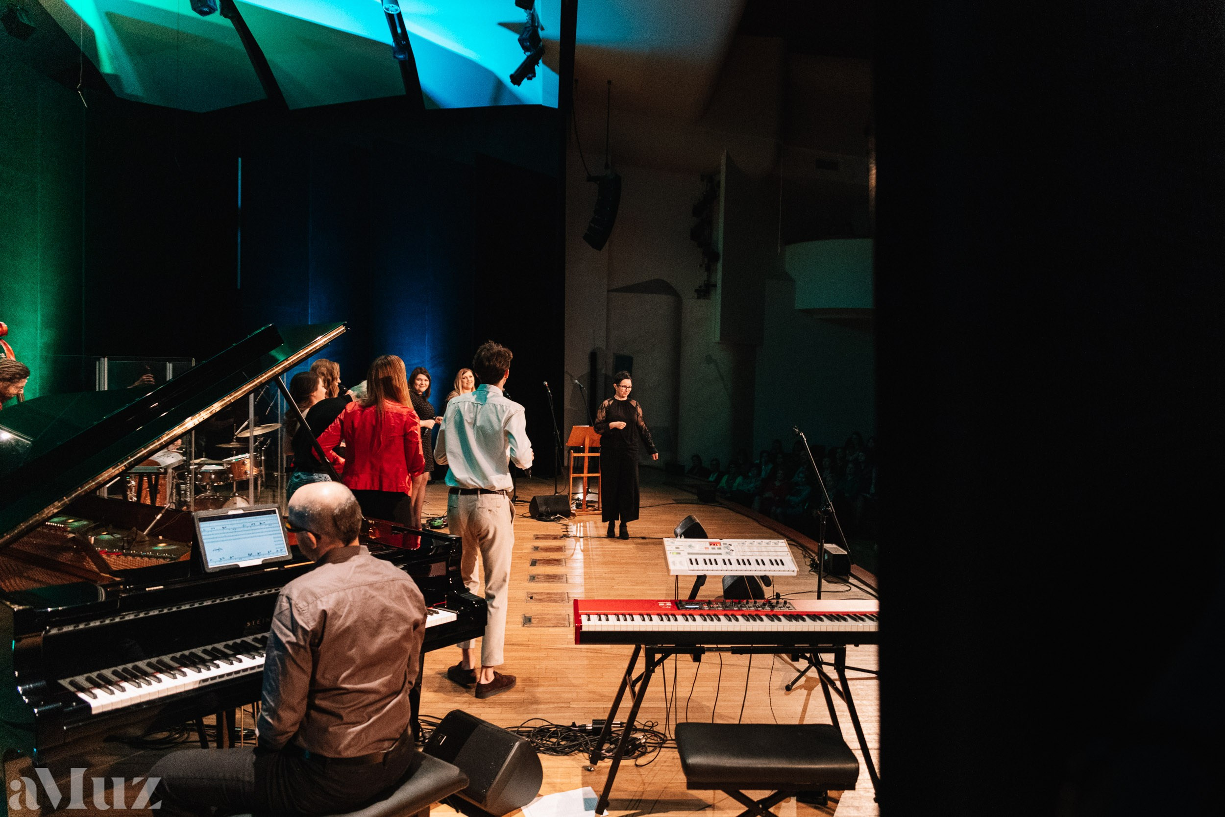Jazz Zaśpiewam. Fotograf Ślubny Warszawa - Sesje Biznesowe Rodzinne Eventy