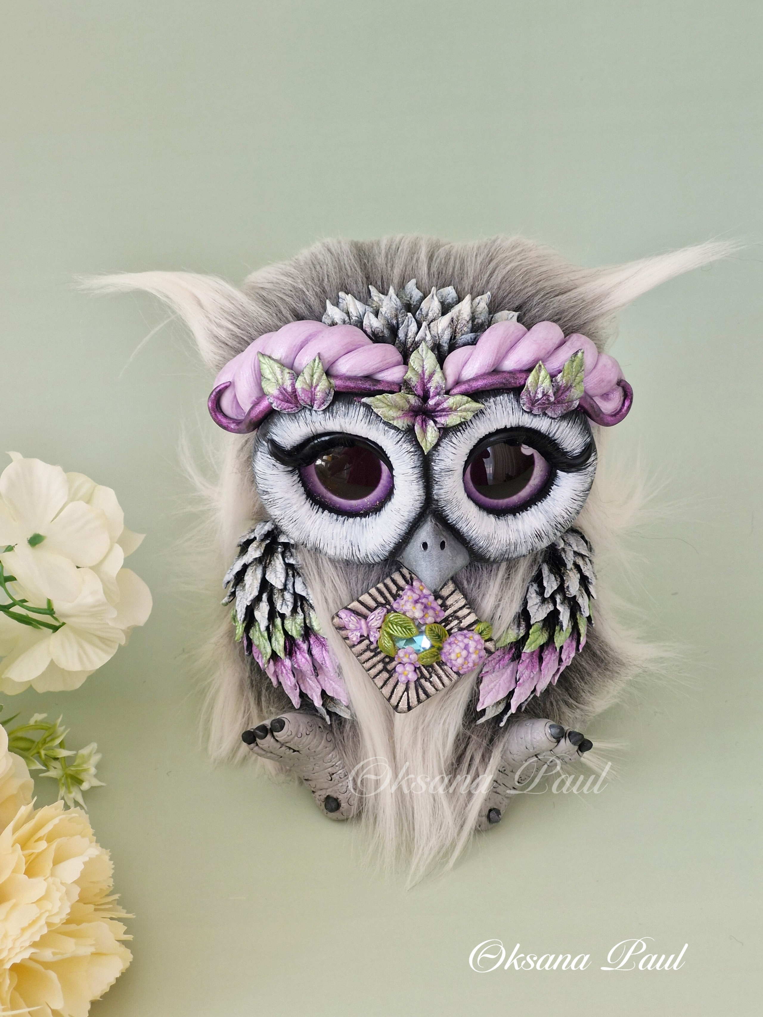 Авторская фигурка совы, ручная лепка и текстиль, смешанная техника — Оксана Пауль.Handgemachte Eulenfigur, Mixed-Media, Stoff und Modelliermasse — Oksana Paul.