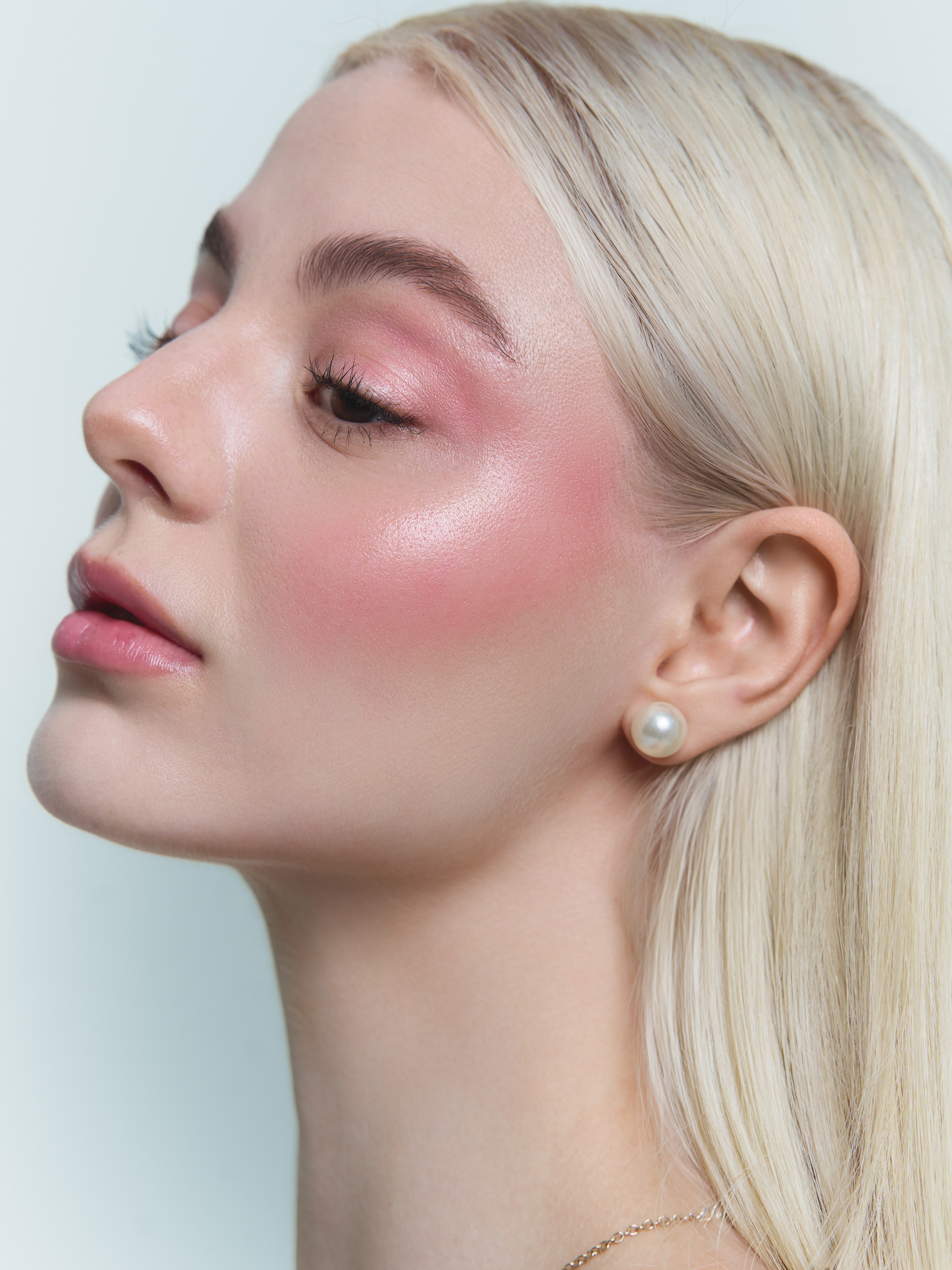 Beauty. Alisha Geva | Photographer in Dubai