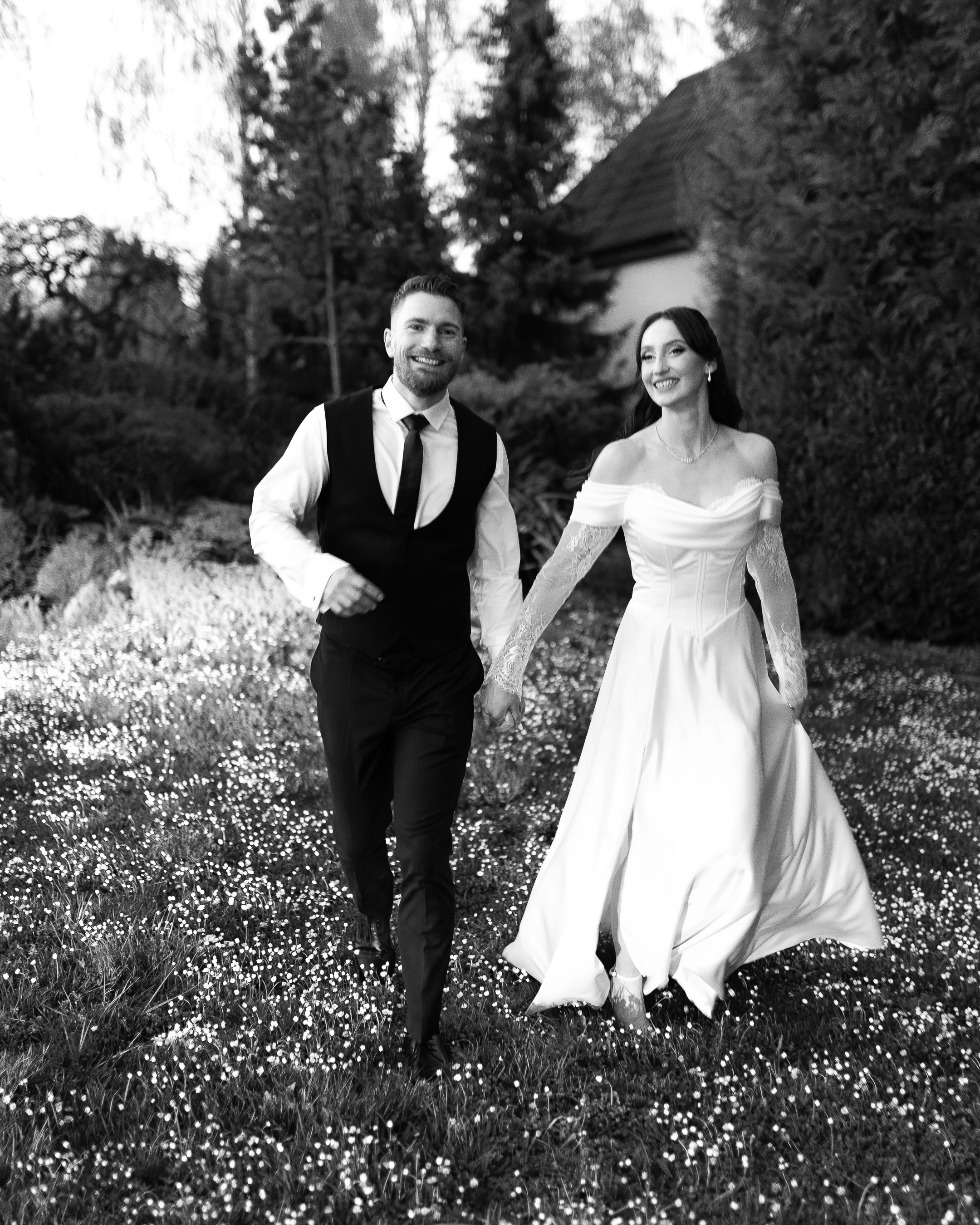 Bianca & Bogdan. Vlad Aconstantinesei Photographer