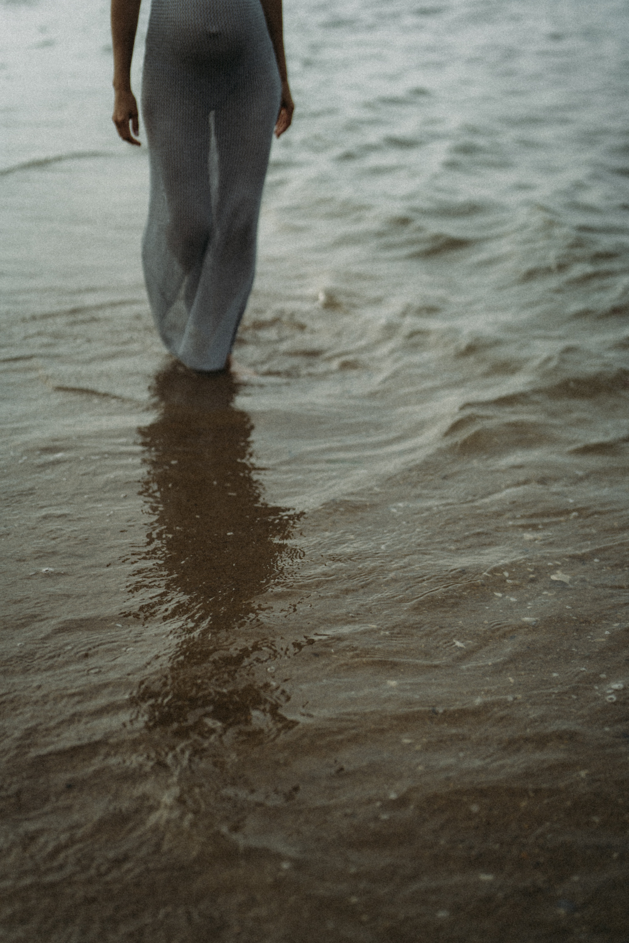 Beach maternity photoshoot. Modern maternity photographer in Long Island New York
