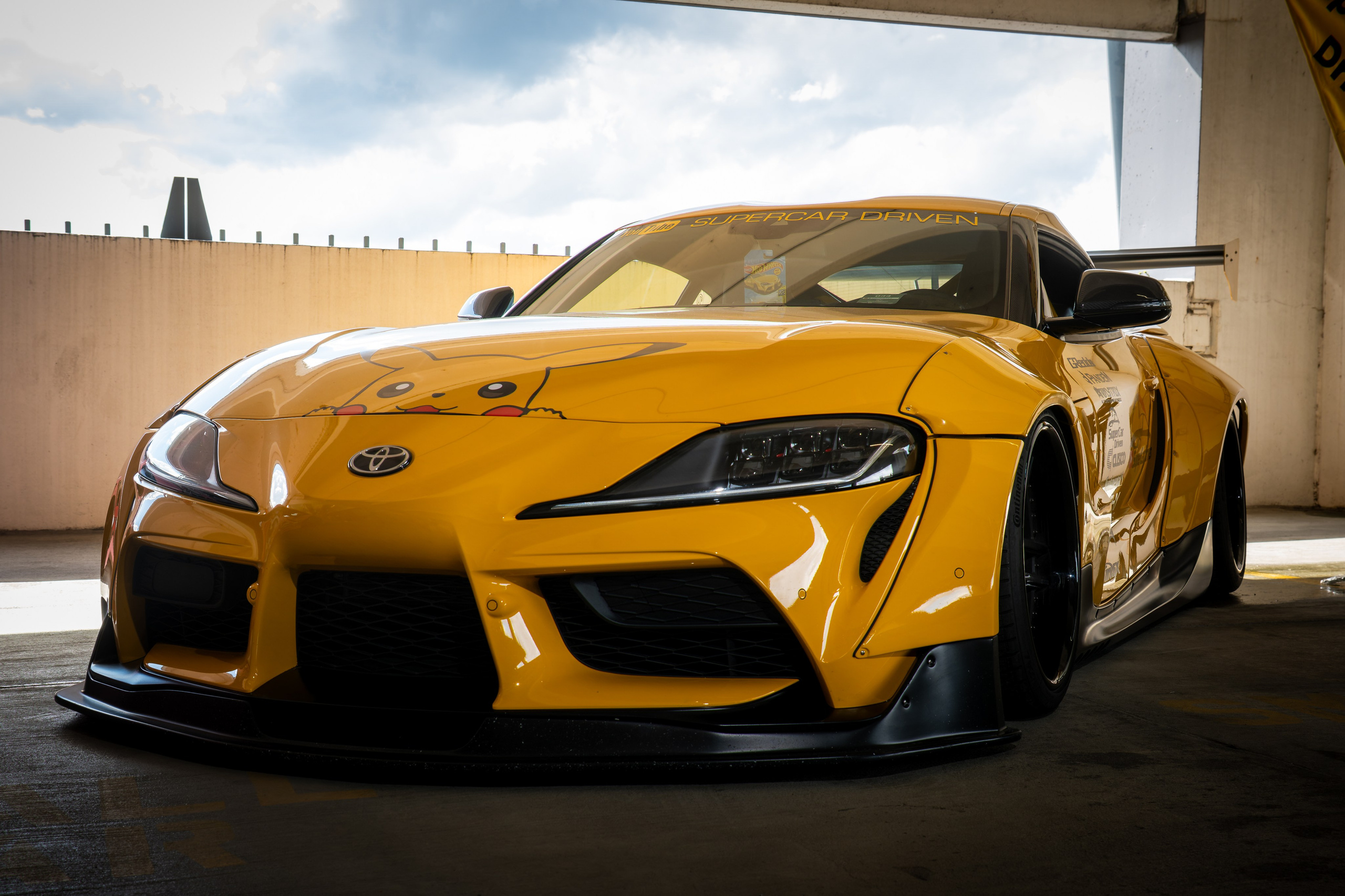 Auto & Moto. Roaming Reflections of Motorcycle Life