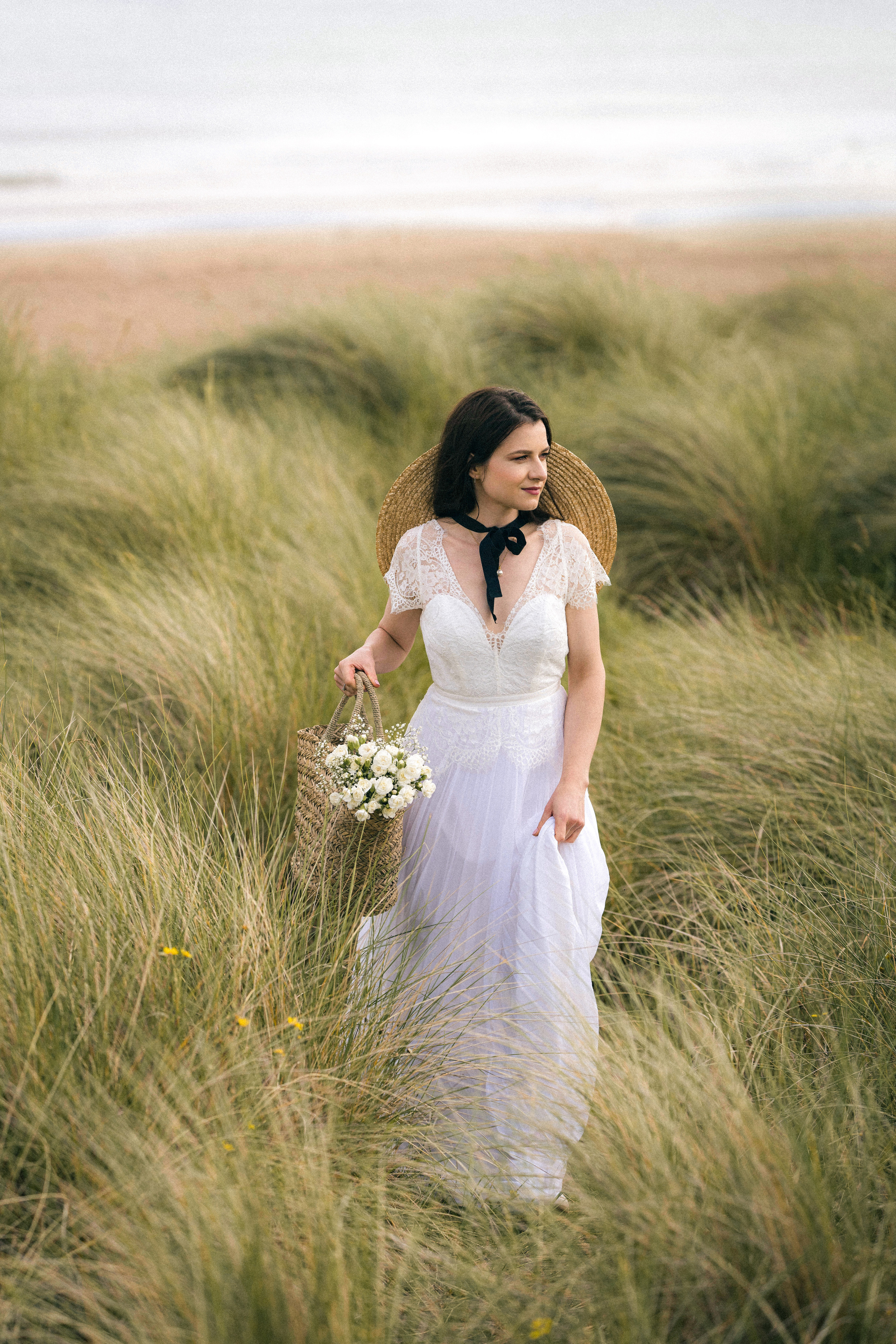 Northumberland coast elopement. Tania Gandrabur, photographer in West Midlands, England