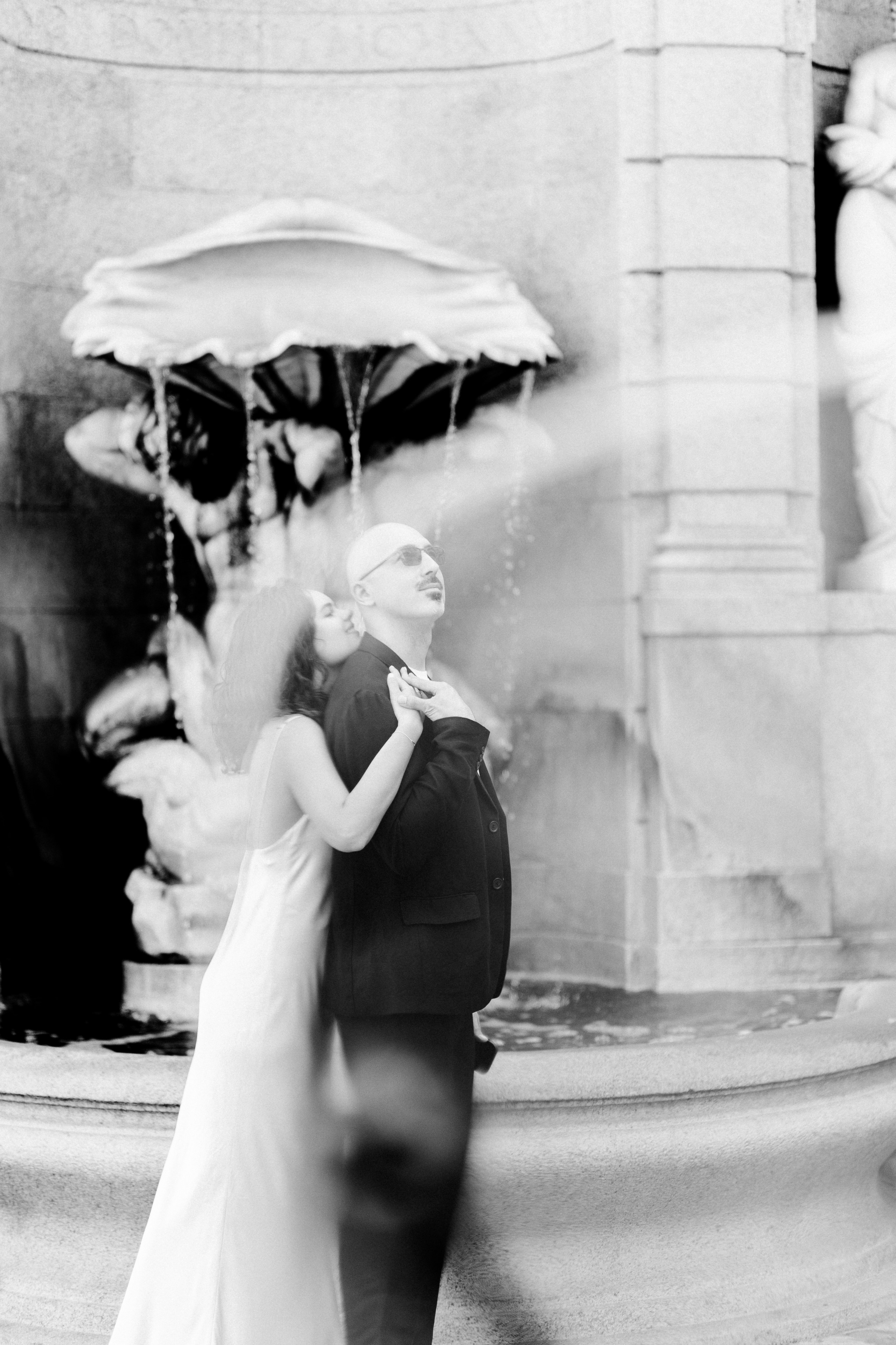 Cinematic love story photography in Milan