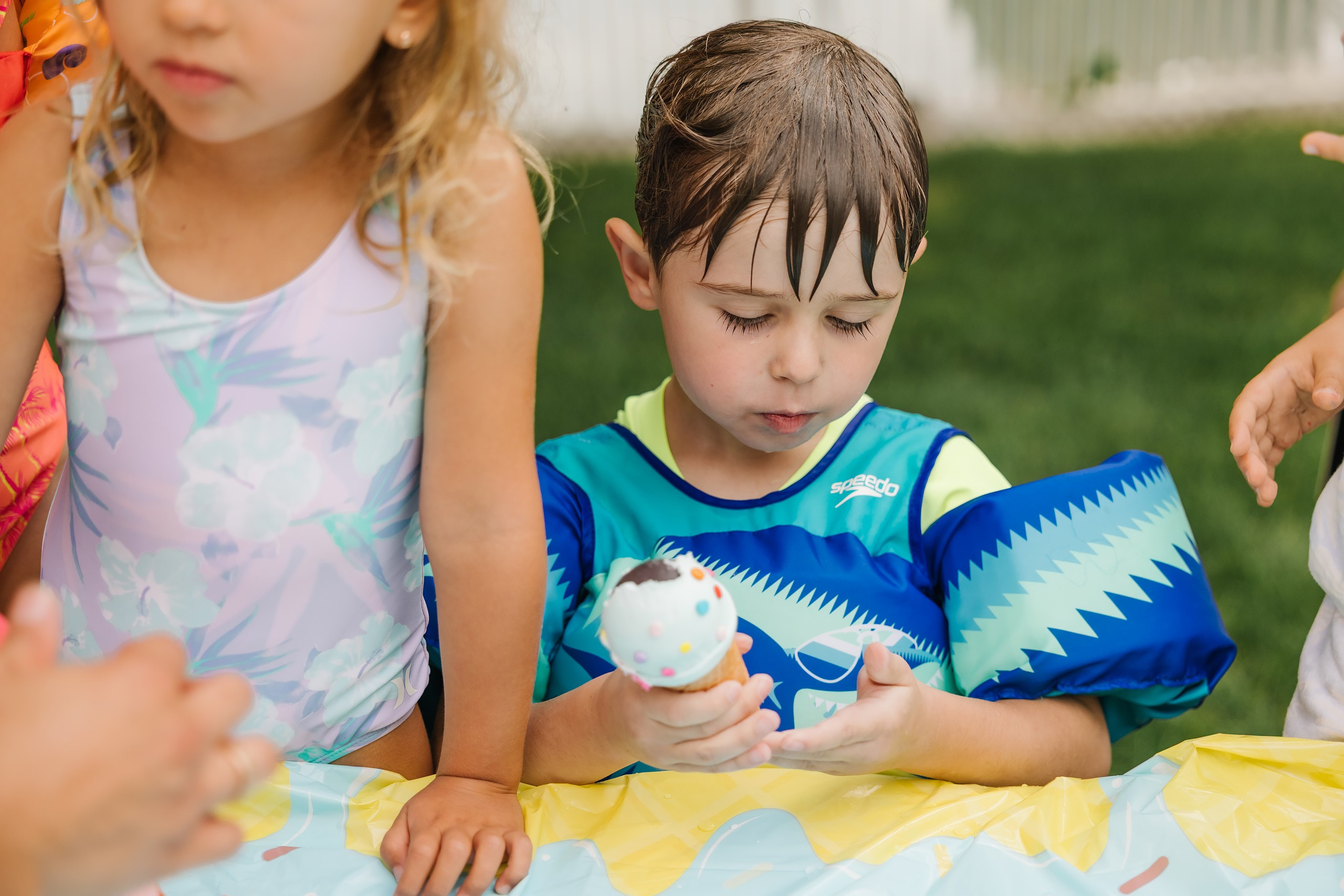 Birthday Party. Wedding family event photographer in Chicago Nick Yushevich