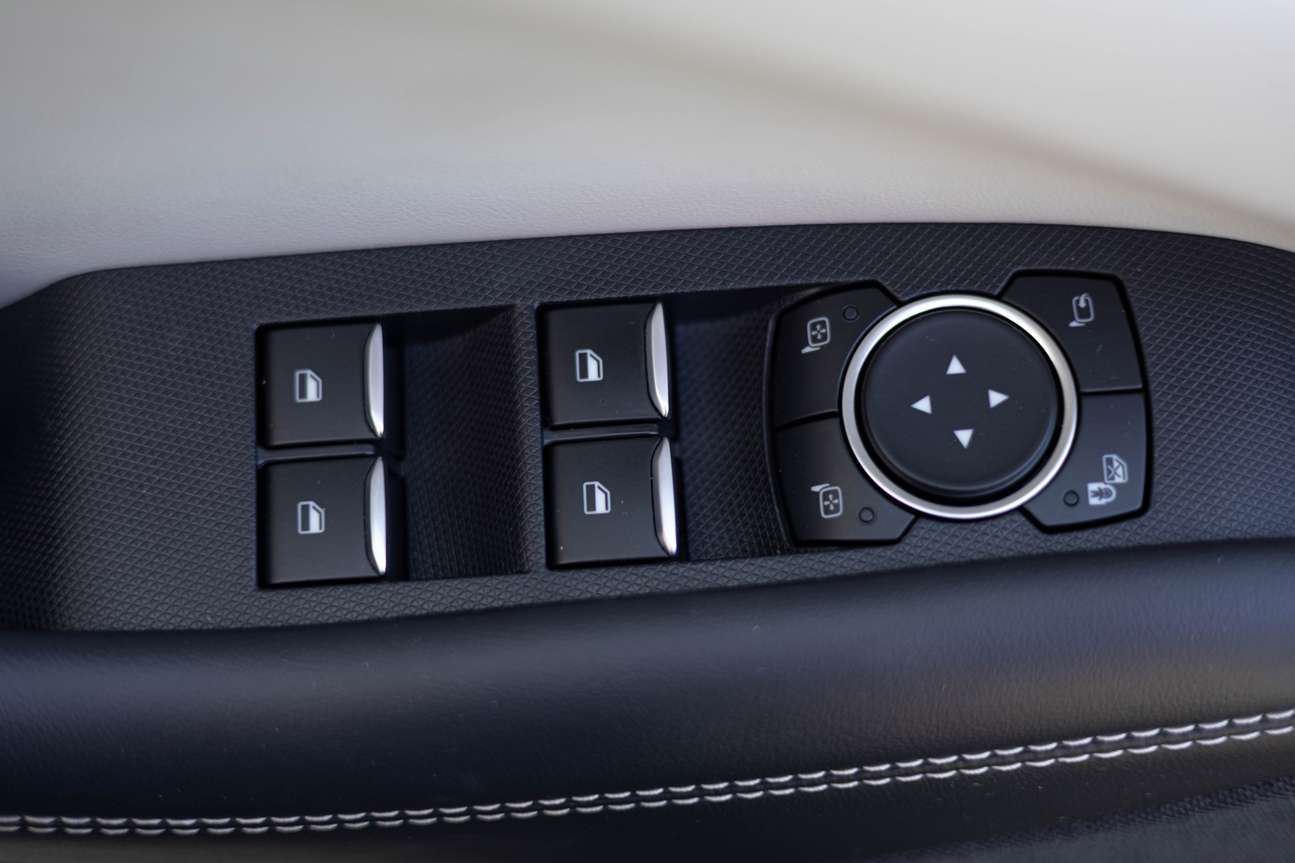 Пример фото автомобиля на продажу. Семейный фотограф Кишиневе, Молдова Врабий Ольга