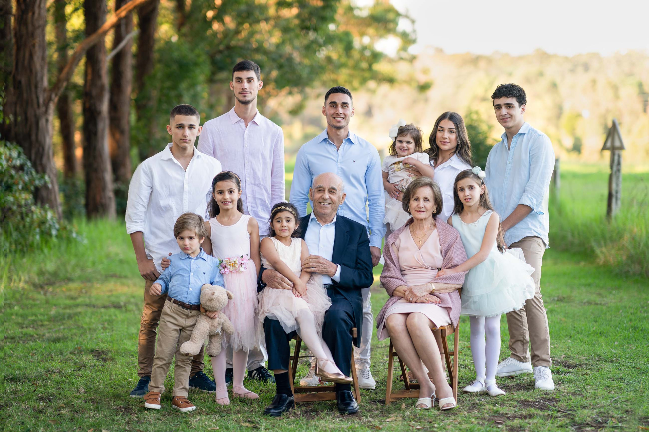 Extended family portrait photoshoot in Sydney