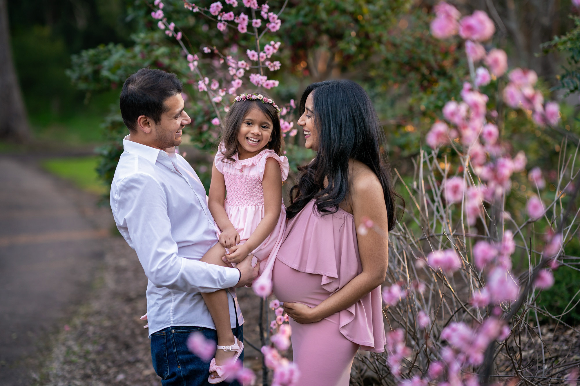 Maternity Photography Sydney, cherry blossom park. Family and Pregnancy Photographer