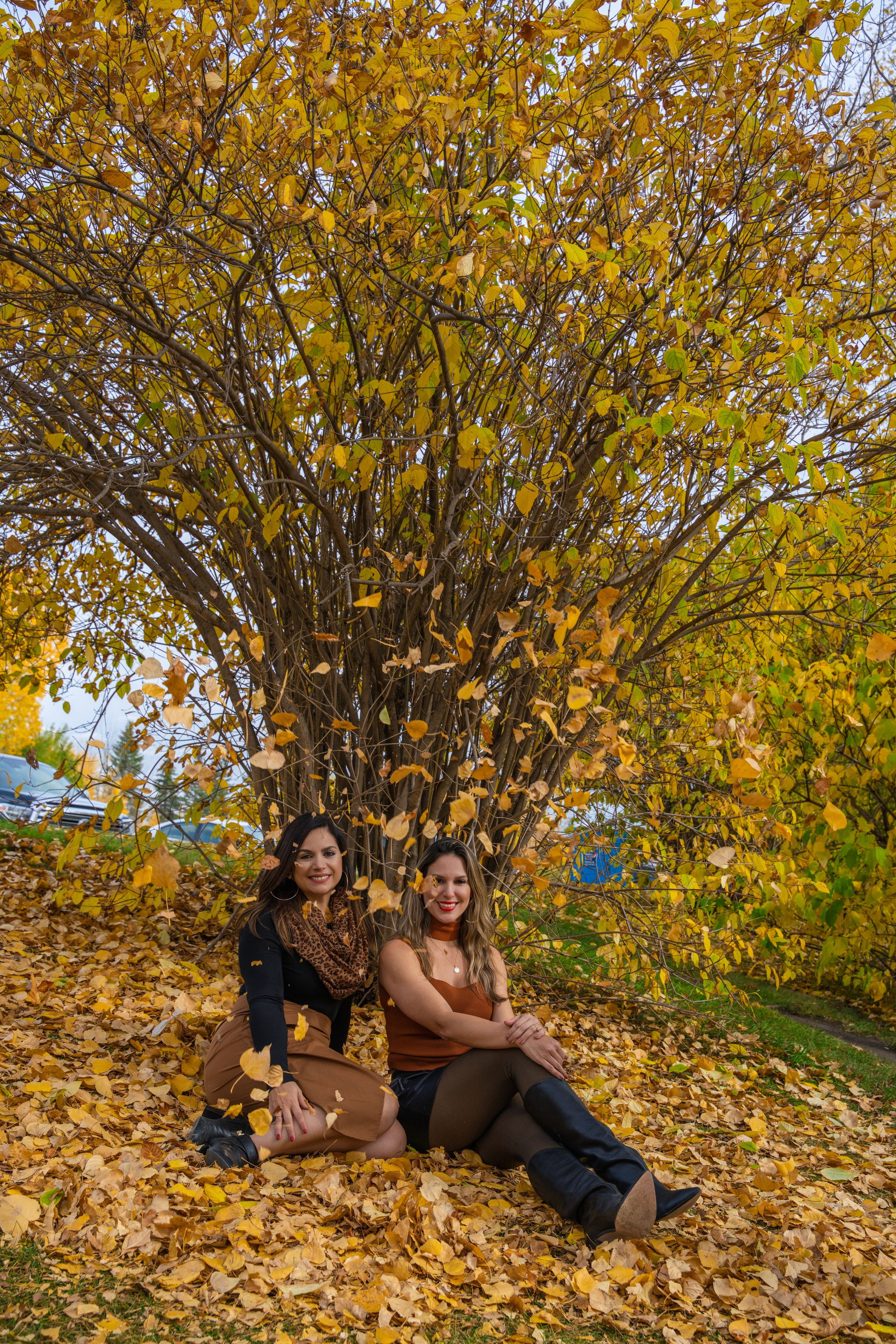 Ariana’s Family. Carlos Lima Photography — Photographer in Calgary