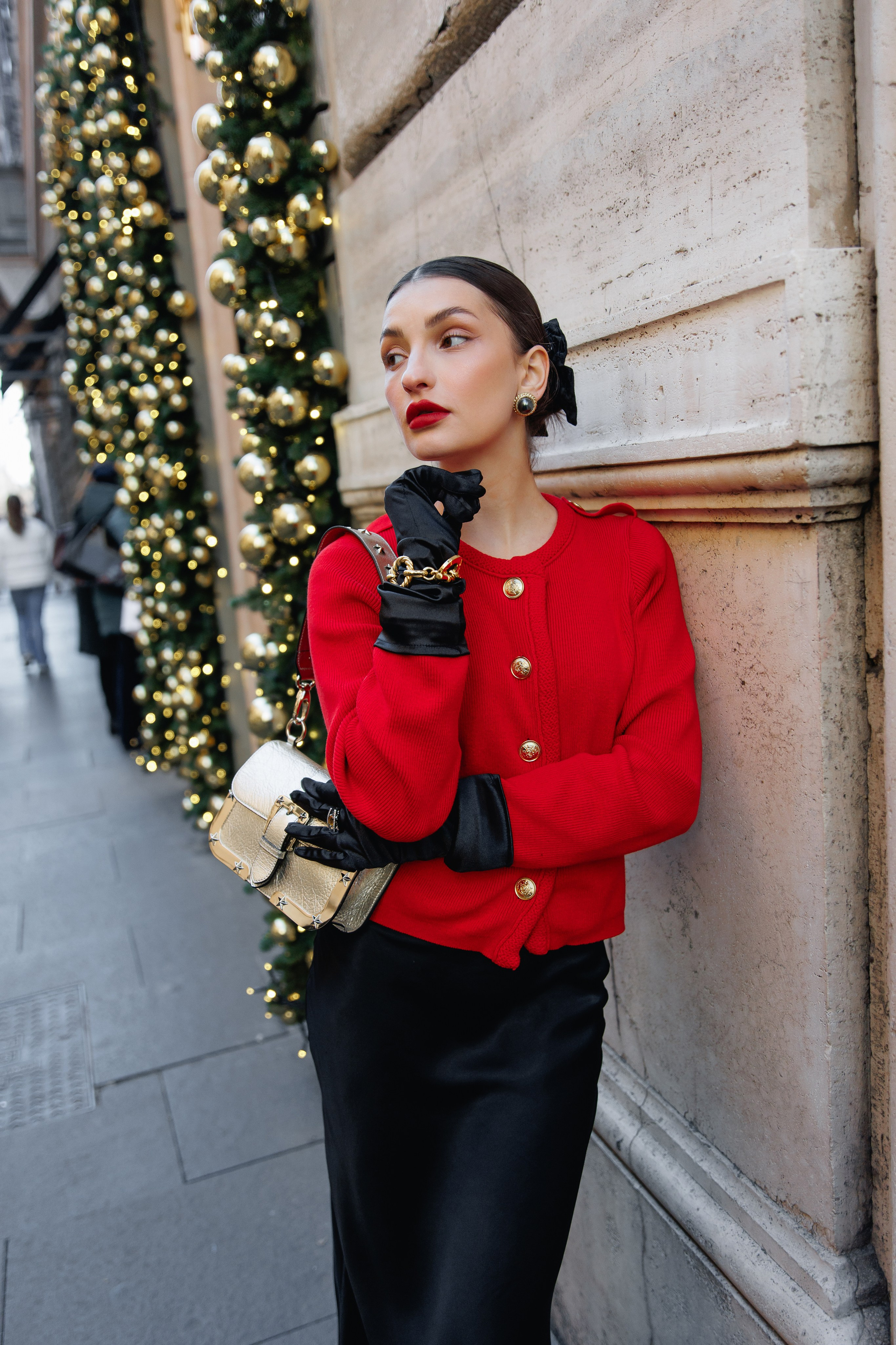 Christmas photoshooting in Rome Couple street christmas shooting Christmast looks style Christmas photoshootingRome christmast Christmas couple looksNew year Photoshooting