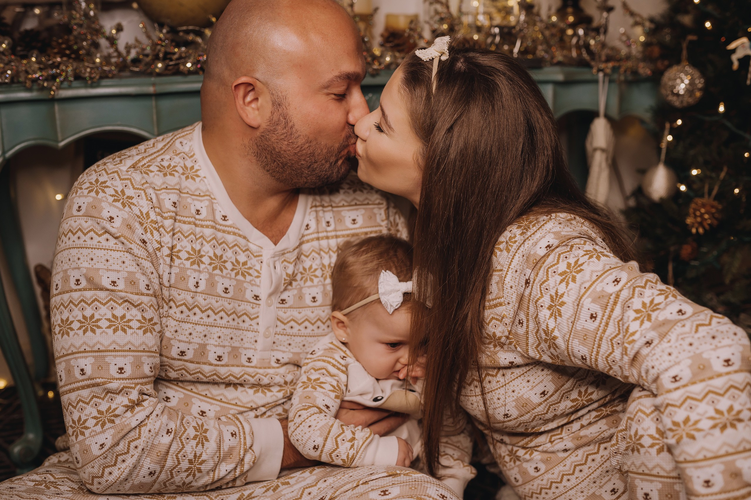 09.12.2023 Christmas Photoshoot. Wedding family event photographer in Chicago Nick Yushevich