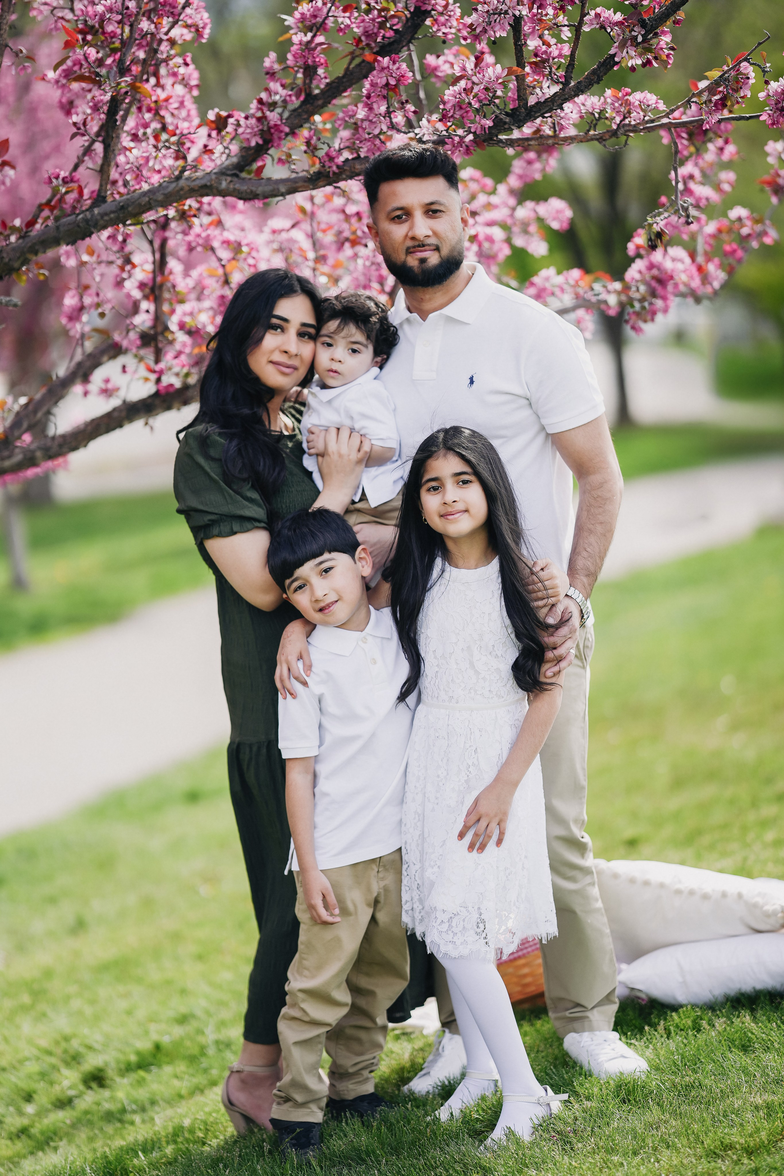 Spring Photo Day. Pashynska Photography | Calgary Wedding & Family Photographer