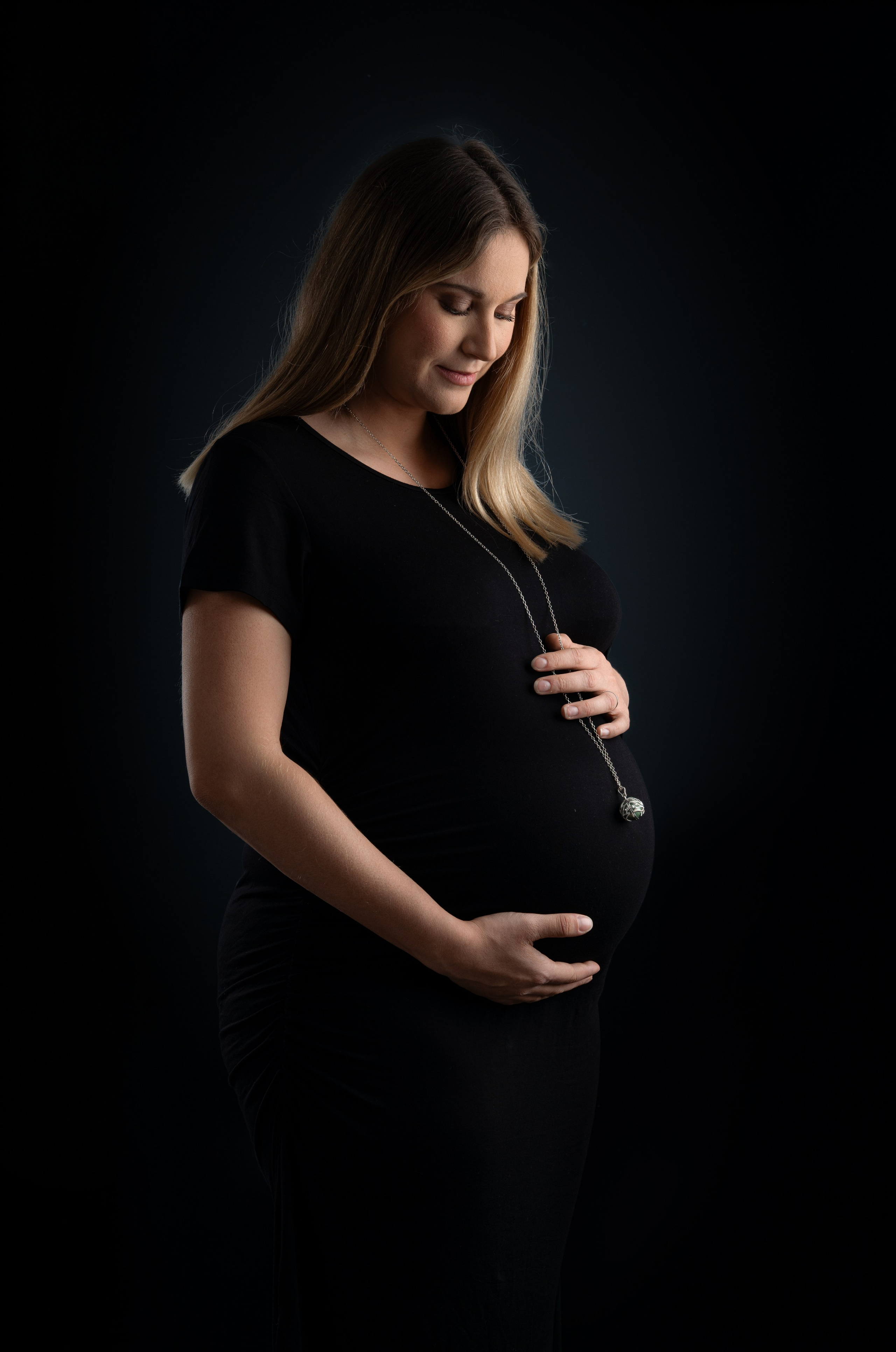 Grosses and newborn. Wedding-Family photographer, South of France–Paris, Valentina Acrement