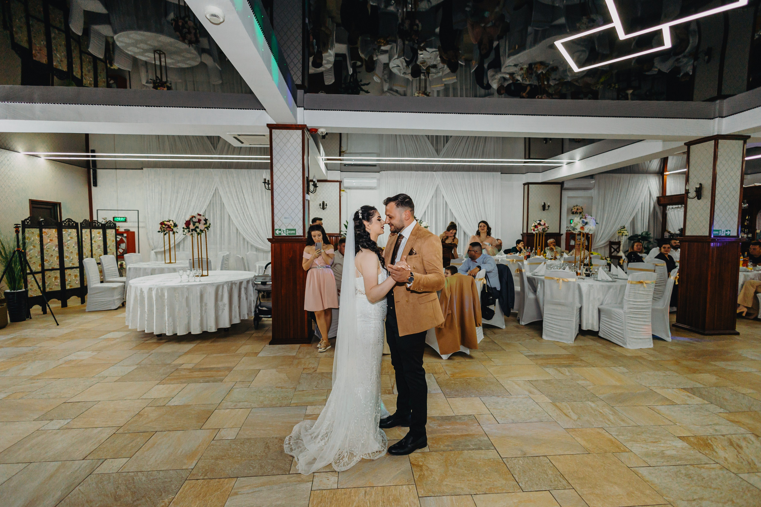 L&I. George Laslău Fotograf — ❤️ Eu nu fotografiez — eu imortalizez sentimente reale 📷