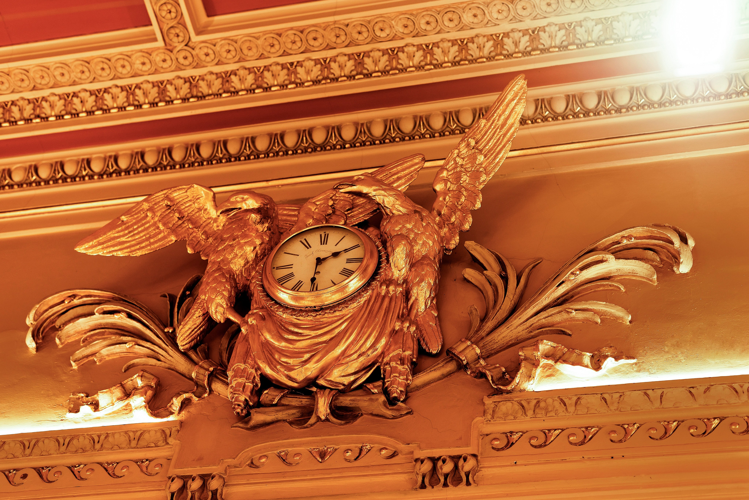 Interior photos for “Diamor Diamond”