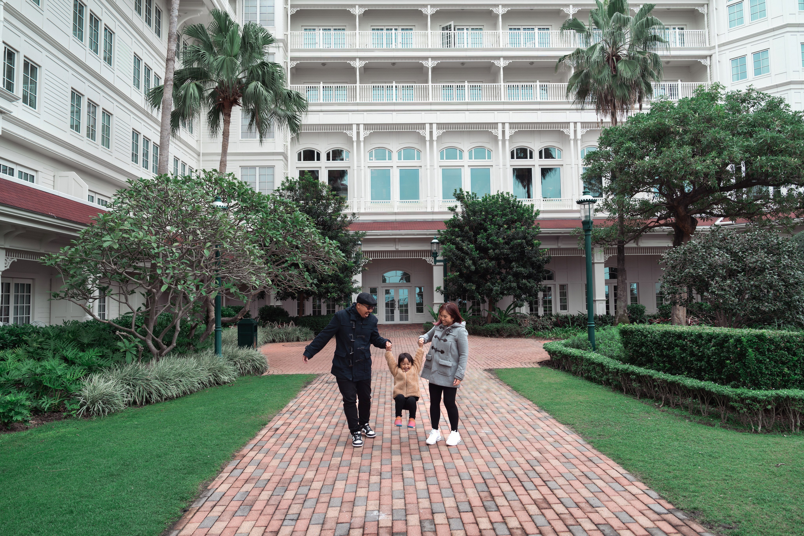 IVONY & BAYU | DISNEYLAND HOTEL. PHOTOGRAPHER IN HONG KONG (WEDDING, FASHION, FAMILY, EVENTS)