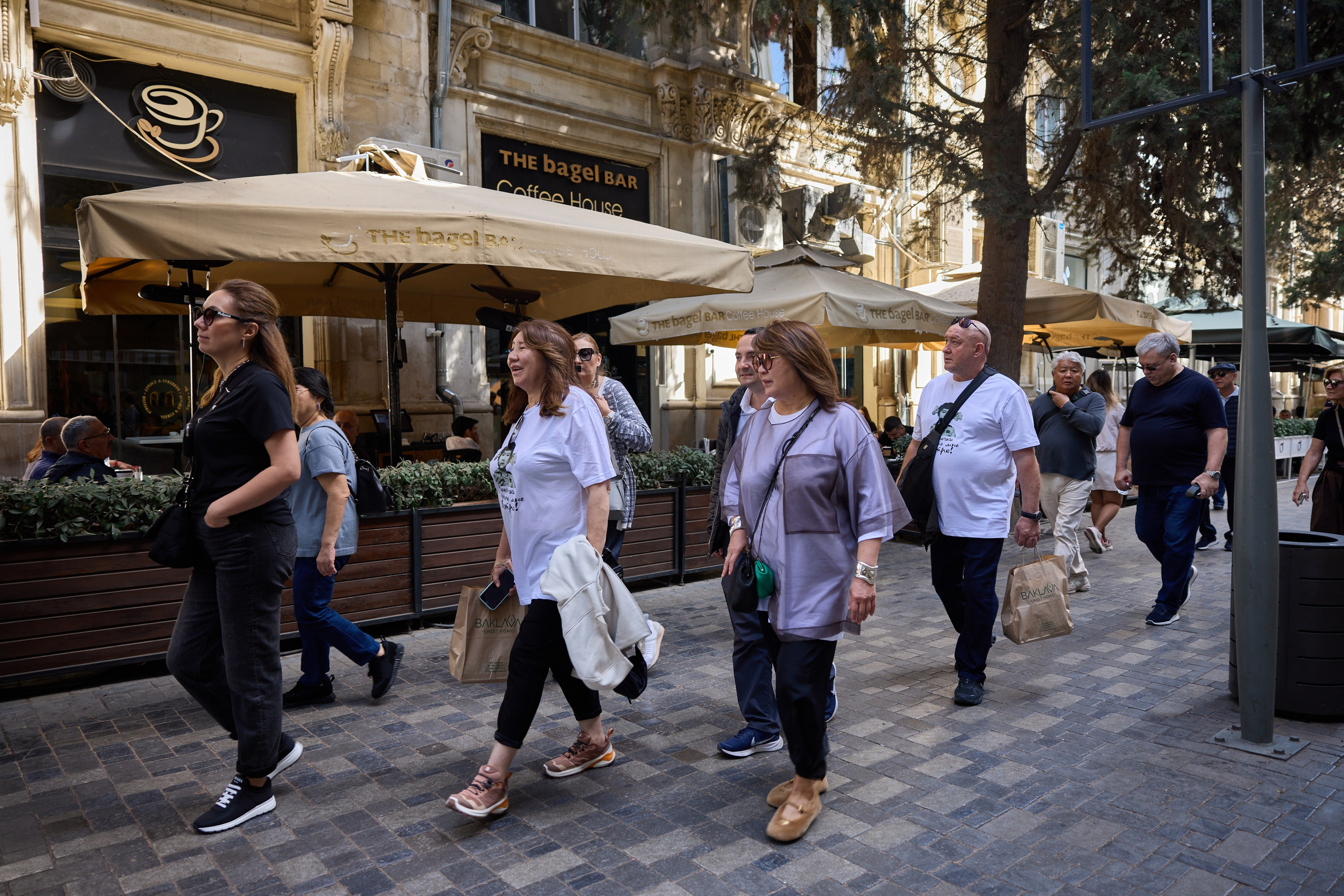 Экскурсия по Баку. День 2. Photographer in Baku Kamran Enceladus