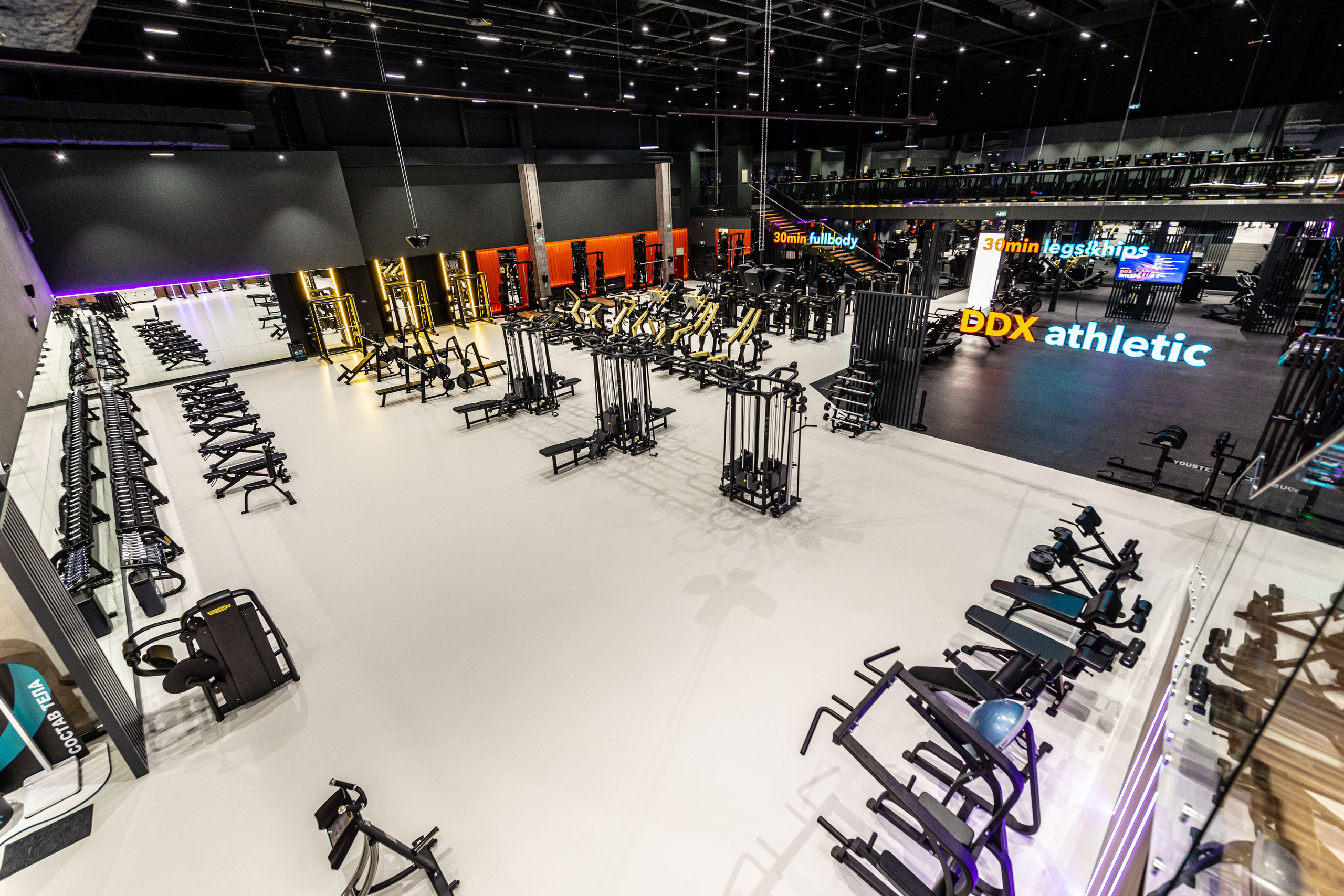 DDX Fitness в ТЦ Место встречи Янтарь. ФОТОГРАФ МЕКСИКА КИНТАНА-РОО