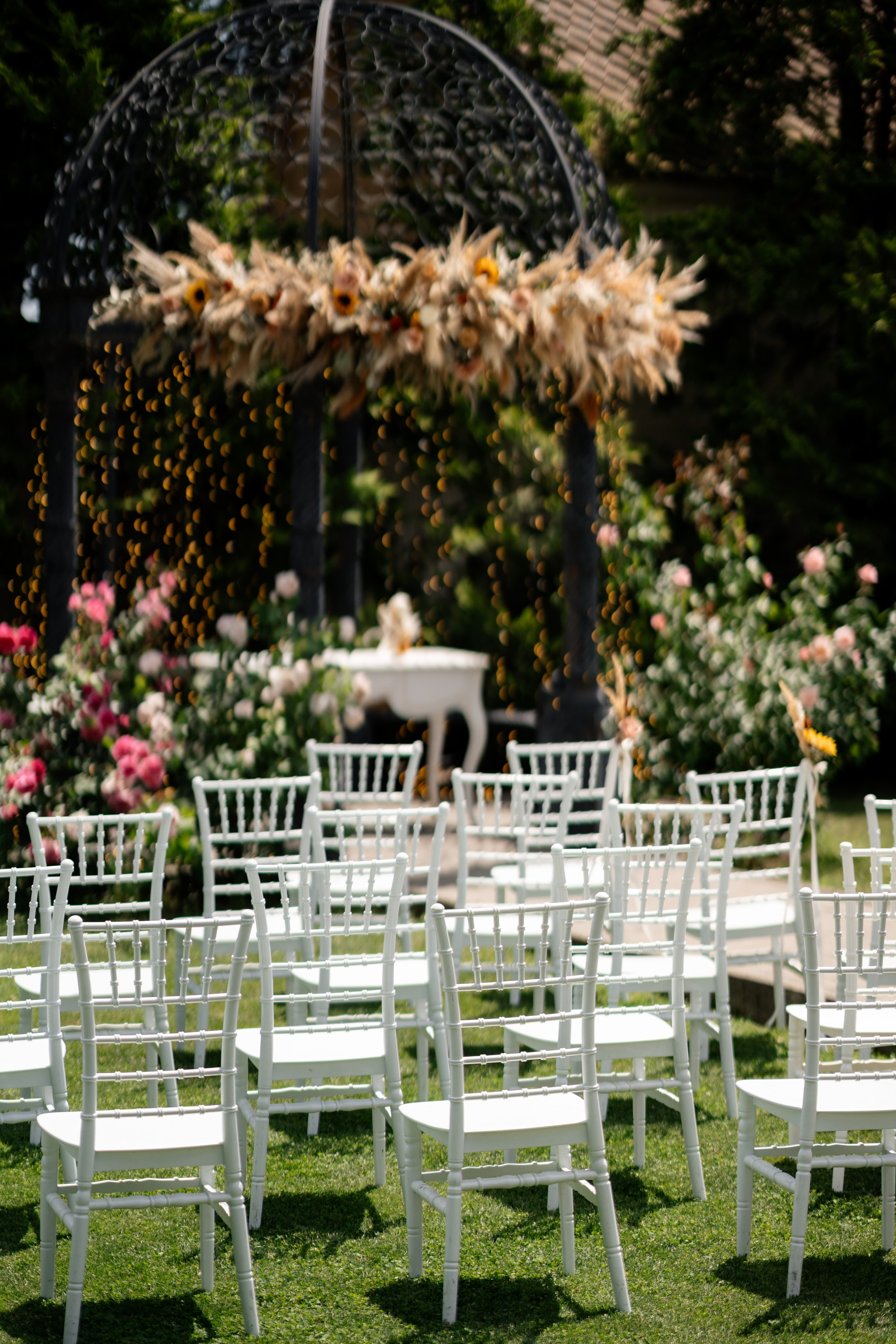 Octavia & Theo. Destination Wedding Photographer Alex Pasarelu
