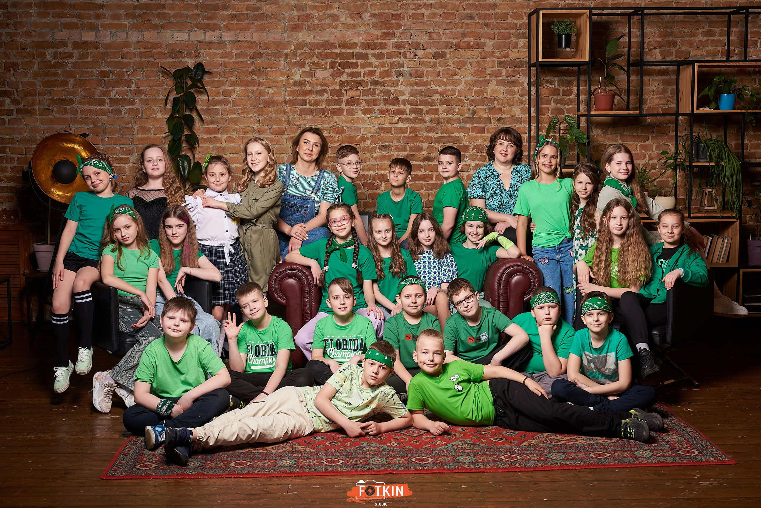 Випускні фотоальбоми для 4 класу Київ та область. Випускні альбоми фотокниги Київ та Дніпро