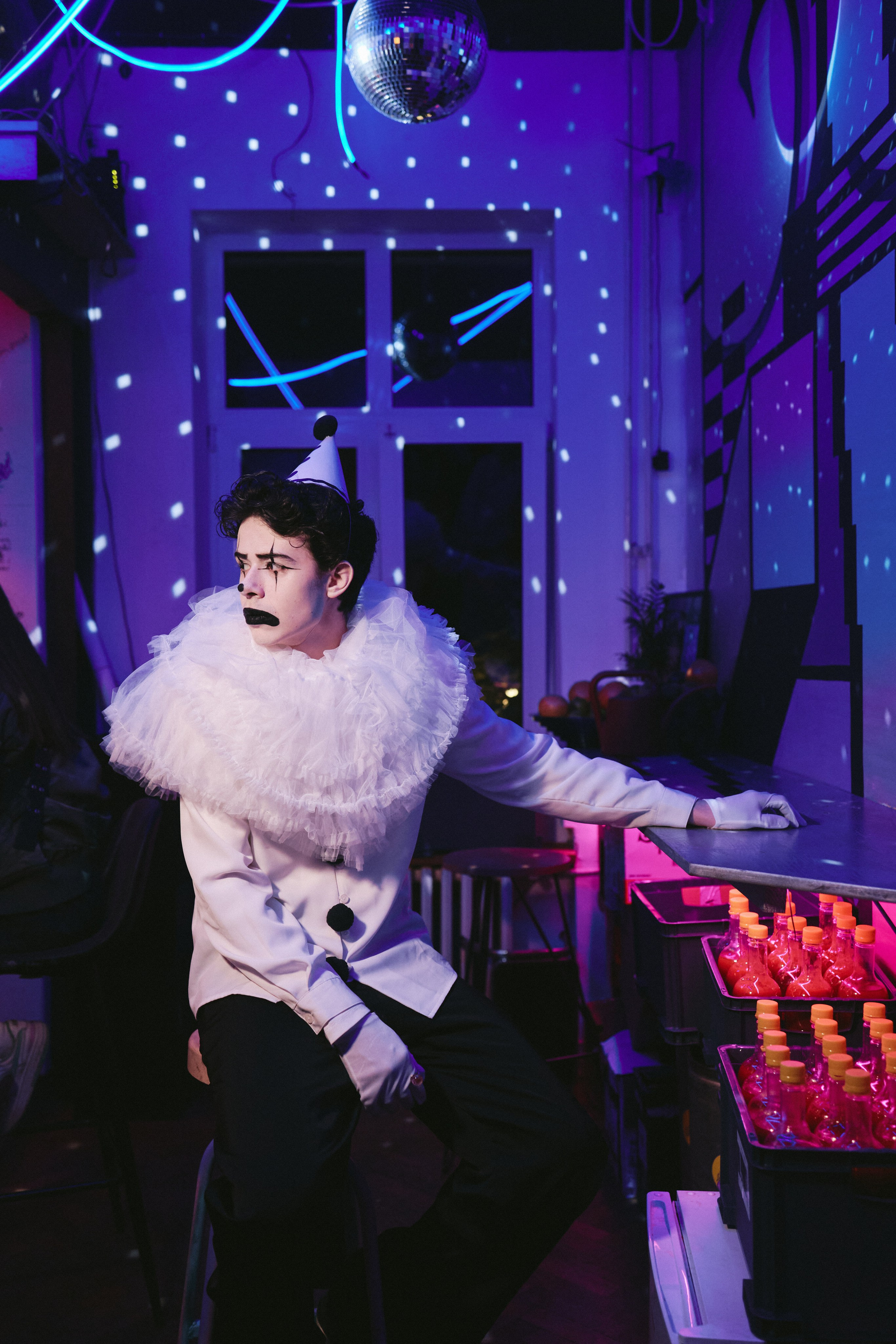 Маска и личность | Концептуальная фотосессия клоуна в Нови Саде. Анастасия Еремина | Фотограф в Сербии | Персональные и бизнес-фотосессии в Белграде и Нови Саде