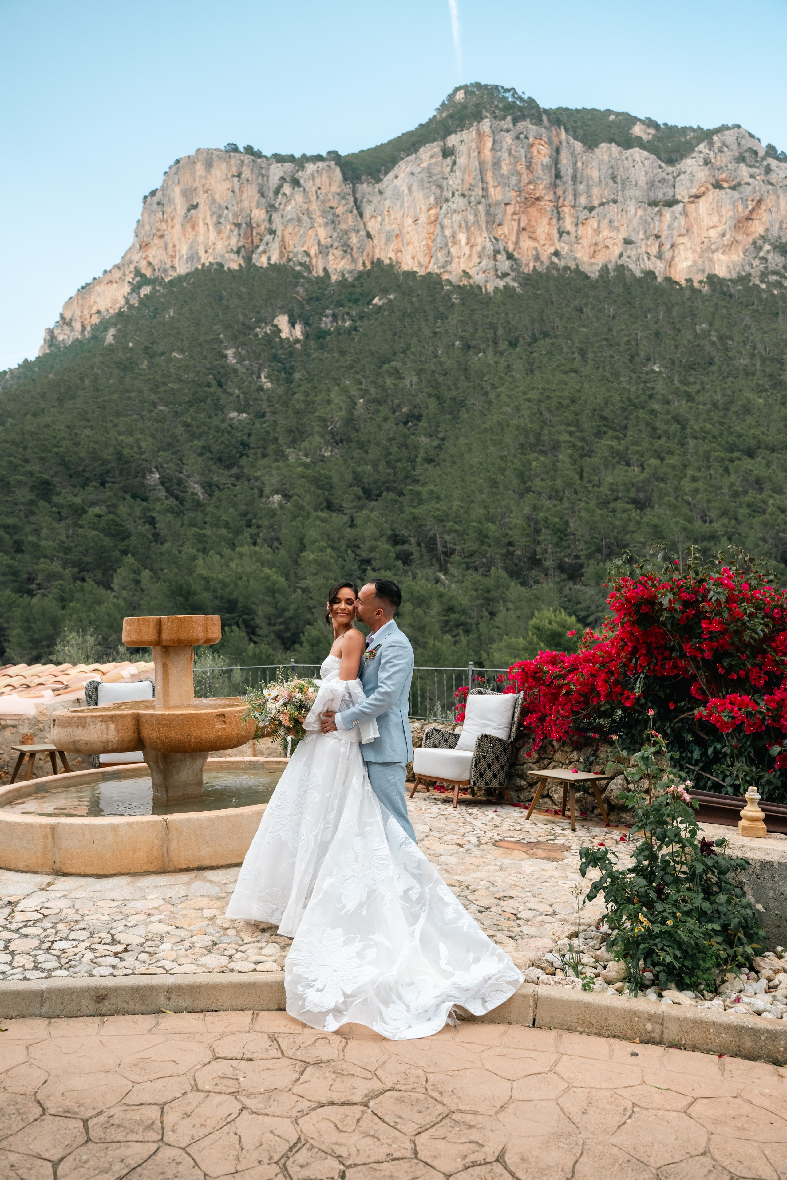 Sujeriry&Arya. Mallorca Weddings & Family – Natural & Emotional Photography