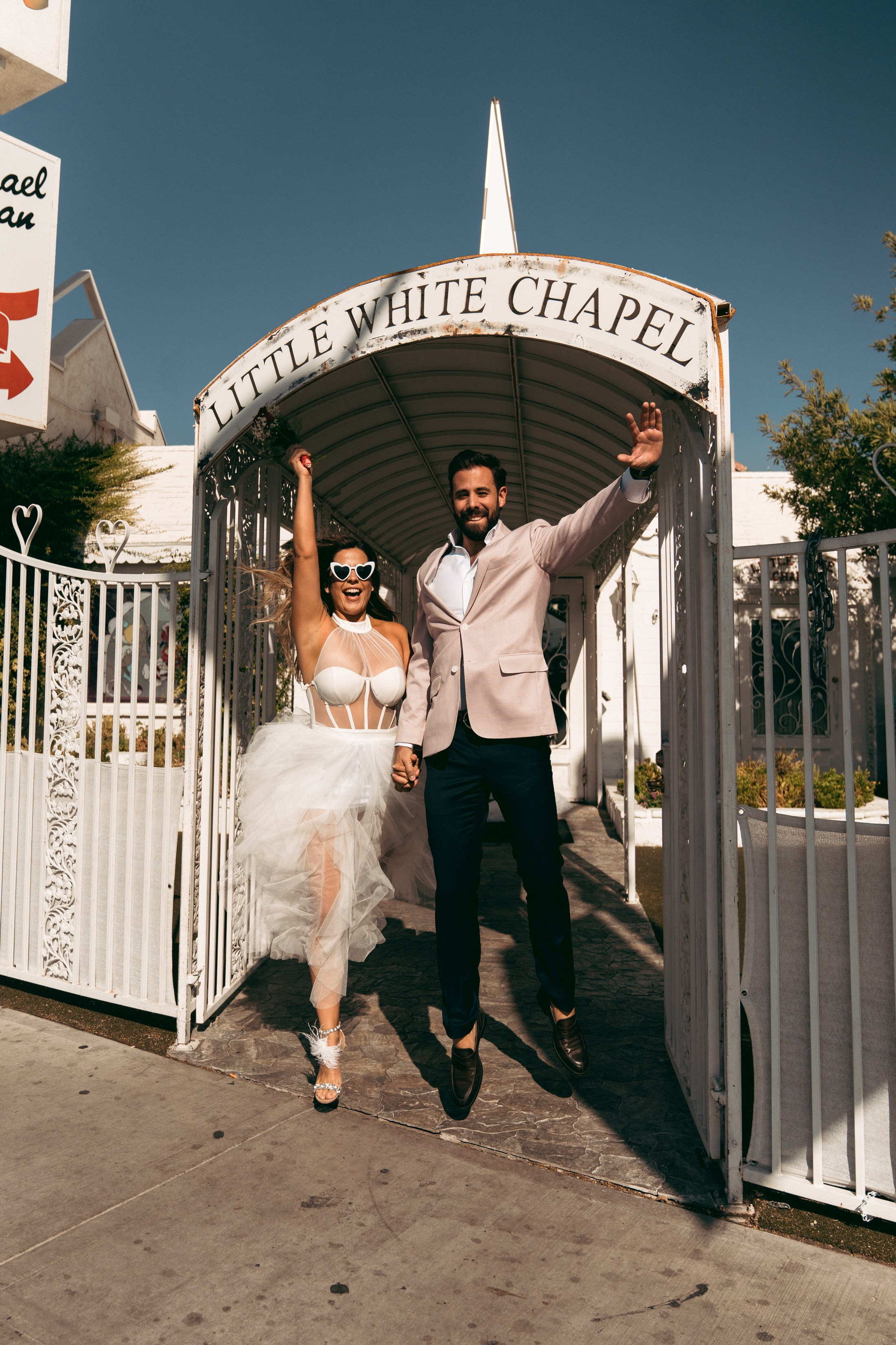 Paulina&Manuel. Wedding & elopement photographer Viktoriya Kravtsov. Las Vegas