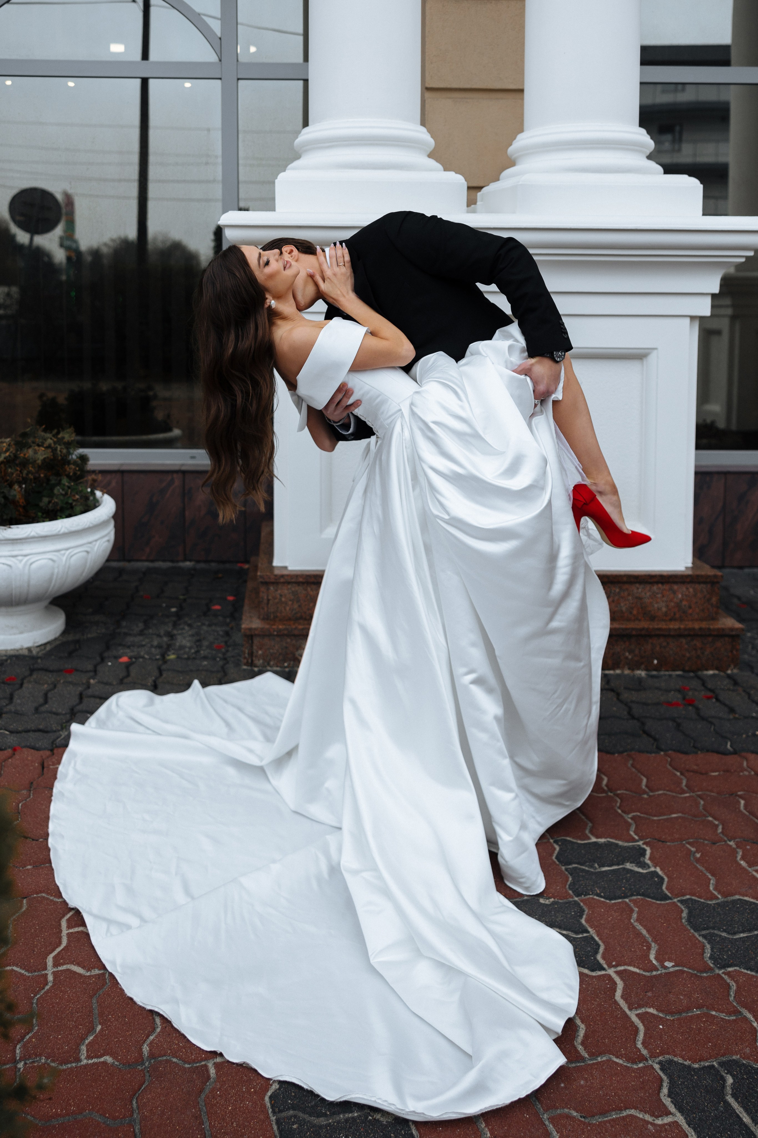 Galina Artem. Iryna Trokhymovych