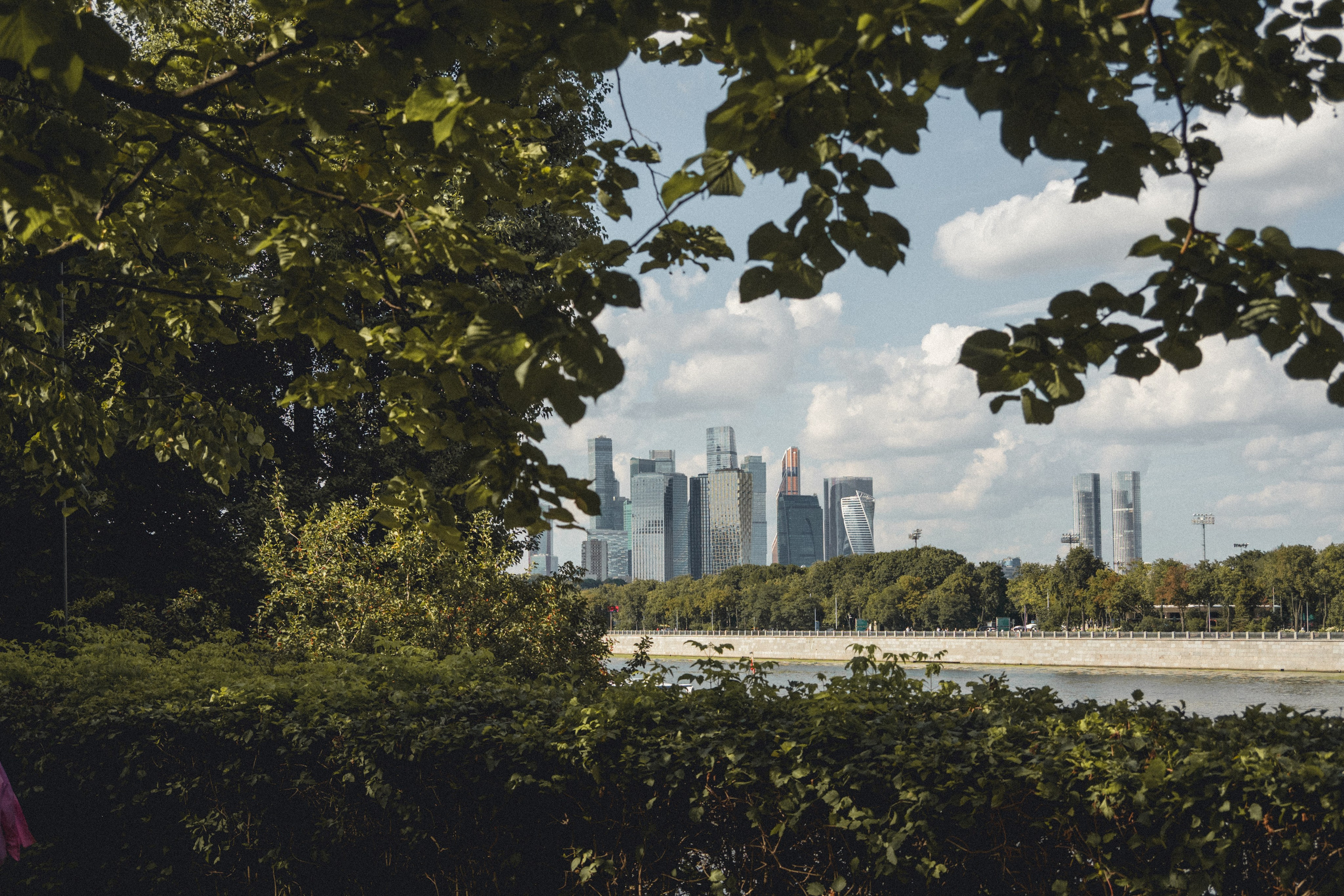 Воробьевы Горы. Photographe sur Cote d’Azur. Portraits de familles, couples, enfants, événements