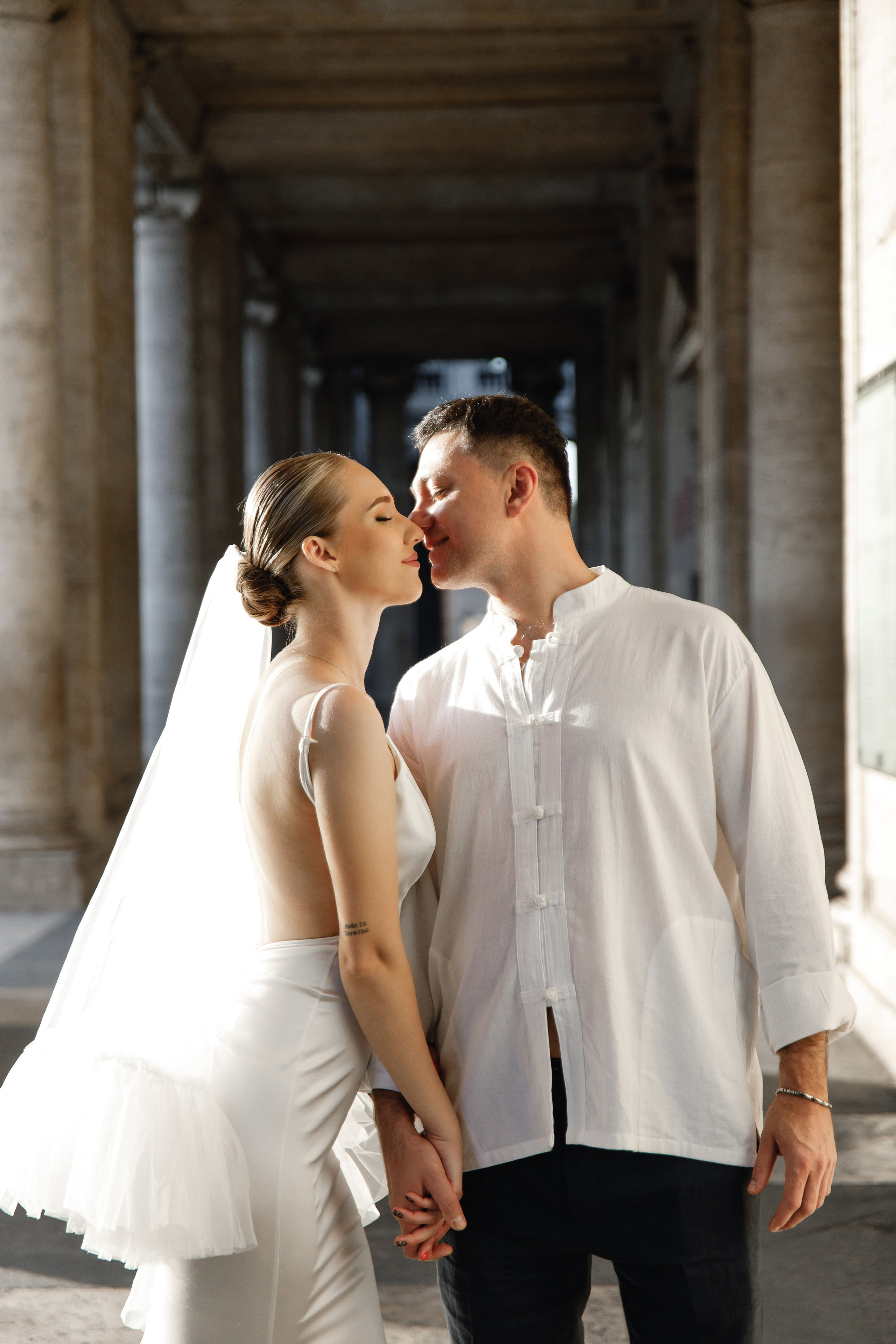 Elopement in Rome. Wedding Photographer Rome Tuscany Como Sicily Puglia Amalfy Italy- Oksana Savenchuk