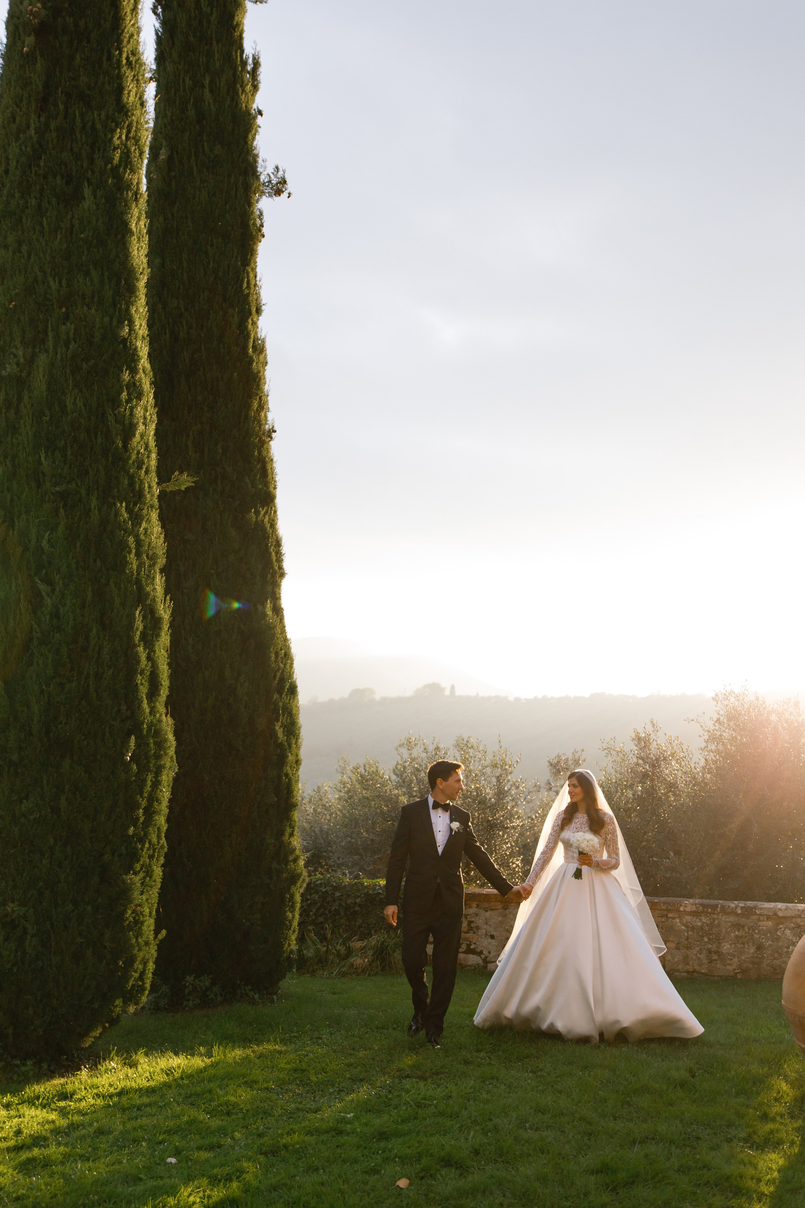 Destination wedding Photographer Italy Tuscany Rome Como Umbria. Wedding Photographer Rome Tuscany Como Sicily Puglia Amalfy Italy- Oksana Savenchuk