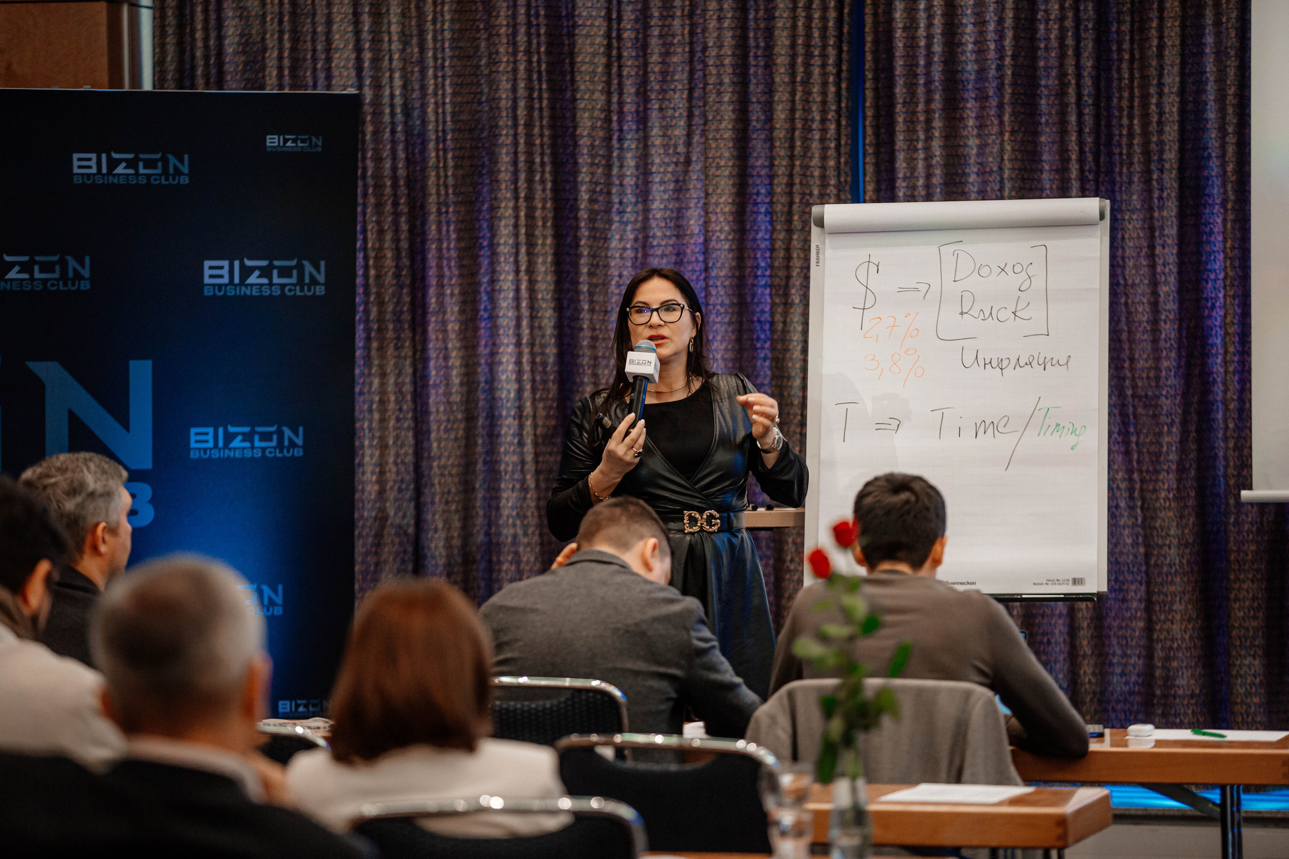 Club Bizon. Portrait family photographer in Berlin Elena Zakh