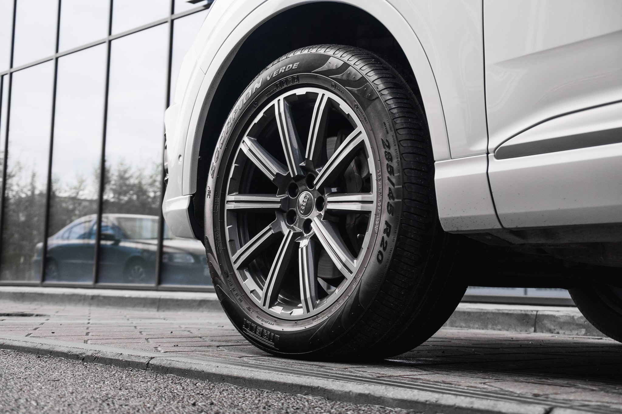 AUDI Q7. LOHA VISUALS — AUTOMOTIVE PHOTOGRAPHY