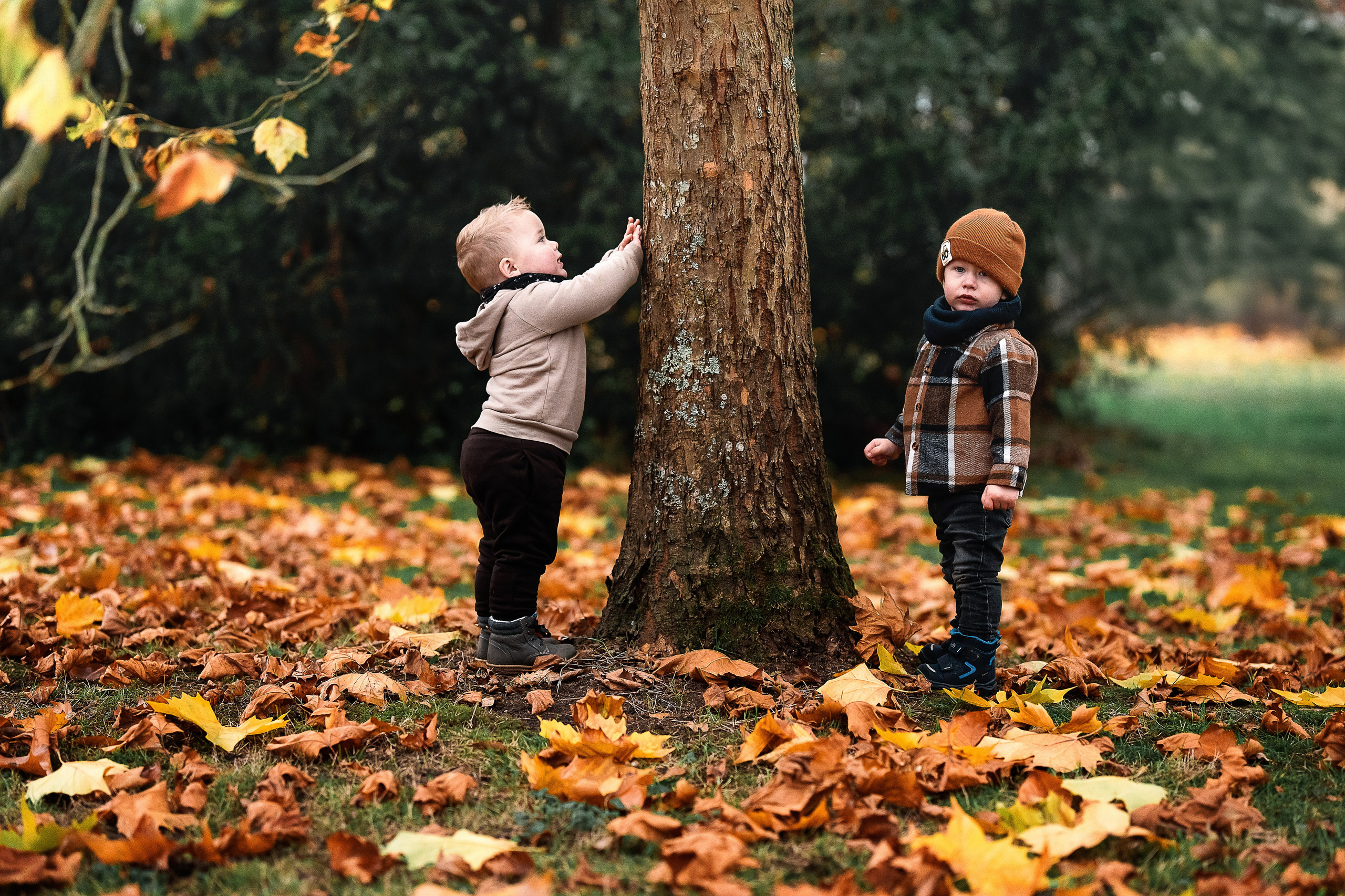 Beautiful autumn days. Family, conceptual women portrait photograher in Geneva, Switzerland