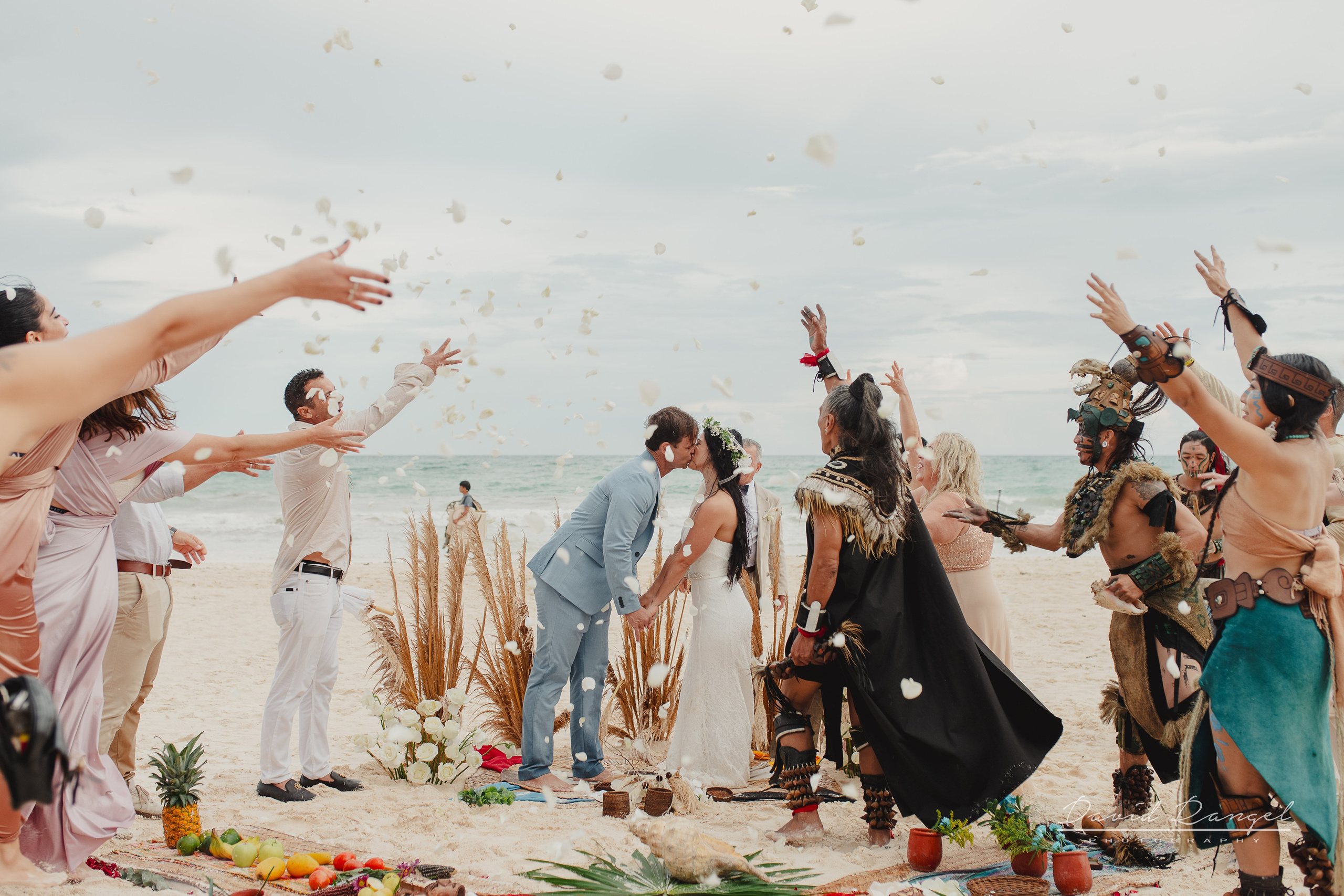 Mayan Weddings. Destination wedding photographer based in Cancun and Riviera Maya with service worldwide