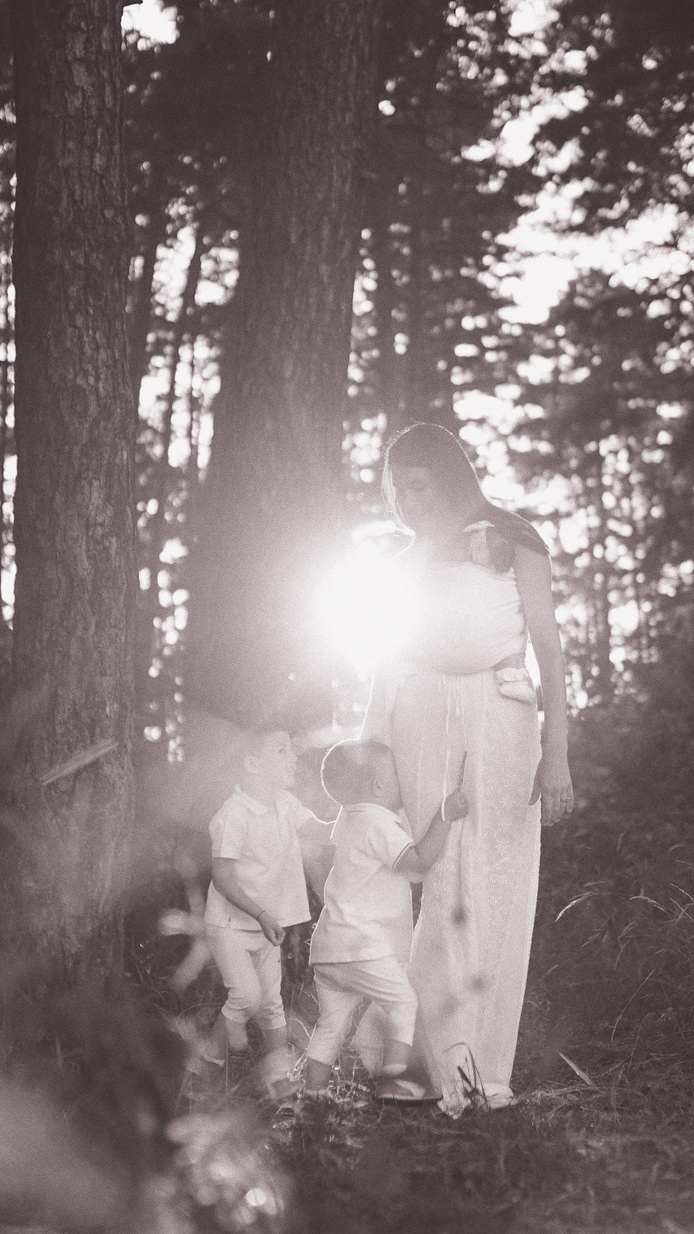 Mother Earth: Proiect de Fotografie Maternitate | Mădălina Beda. Madalina Beda- Artist vizual, fotograf, doula la nastere, consultant babywearing Brasov si in toata tara