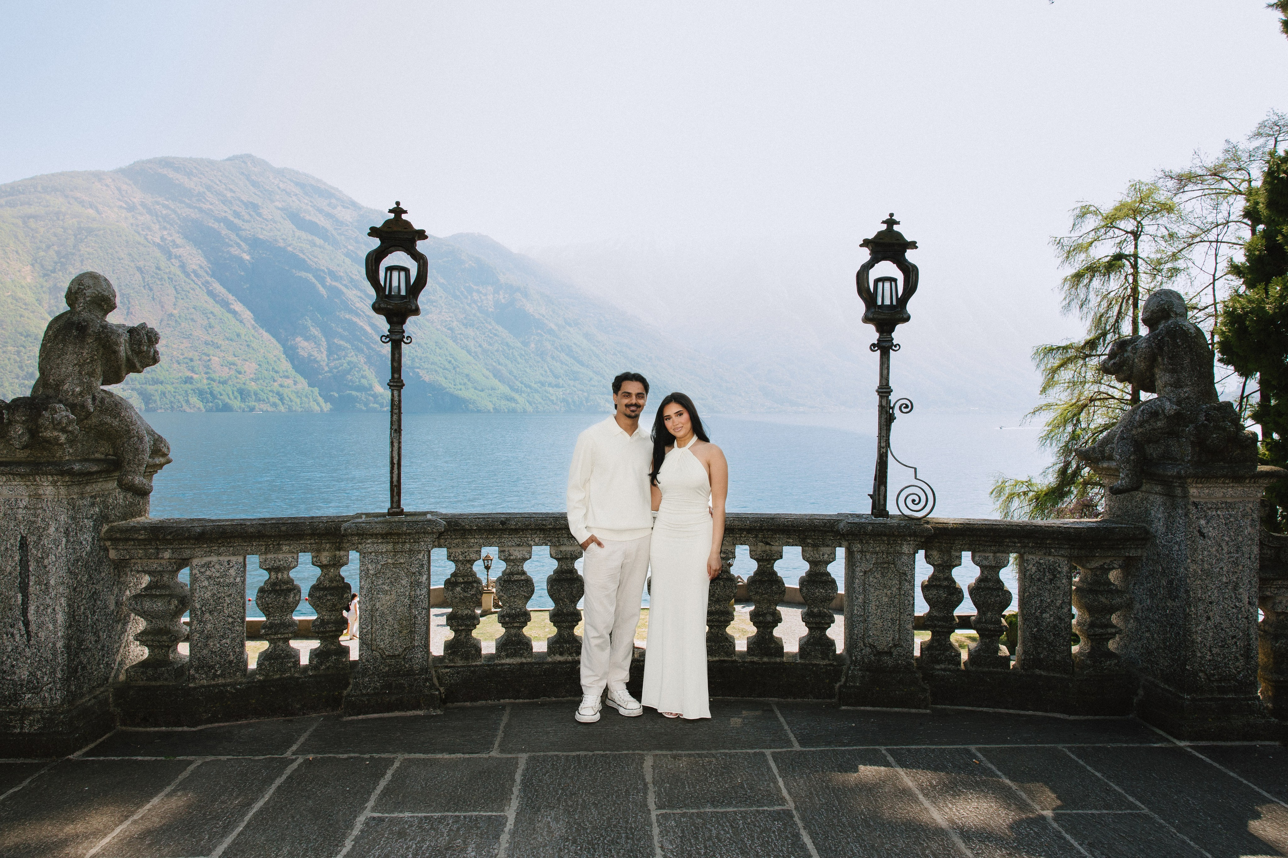 Vish & Kajal. Wedding photographer in Italy