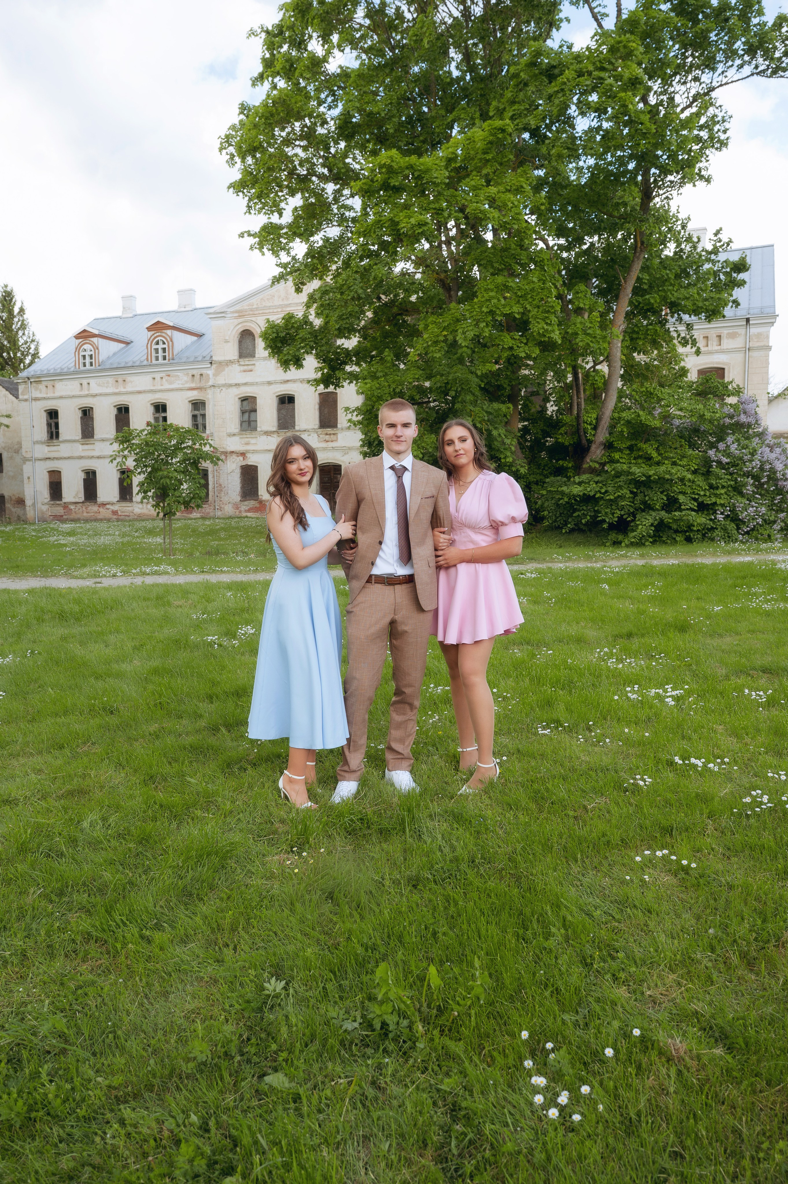 Paskutinis skambutis Joniškėlyje. Vestuvių fotografė Santa Jonuškė | Šiaulių apskritis, Panevėžio apskritis ir visa Lietuva