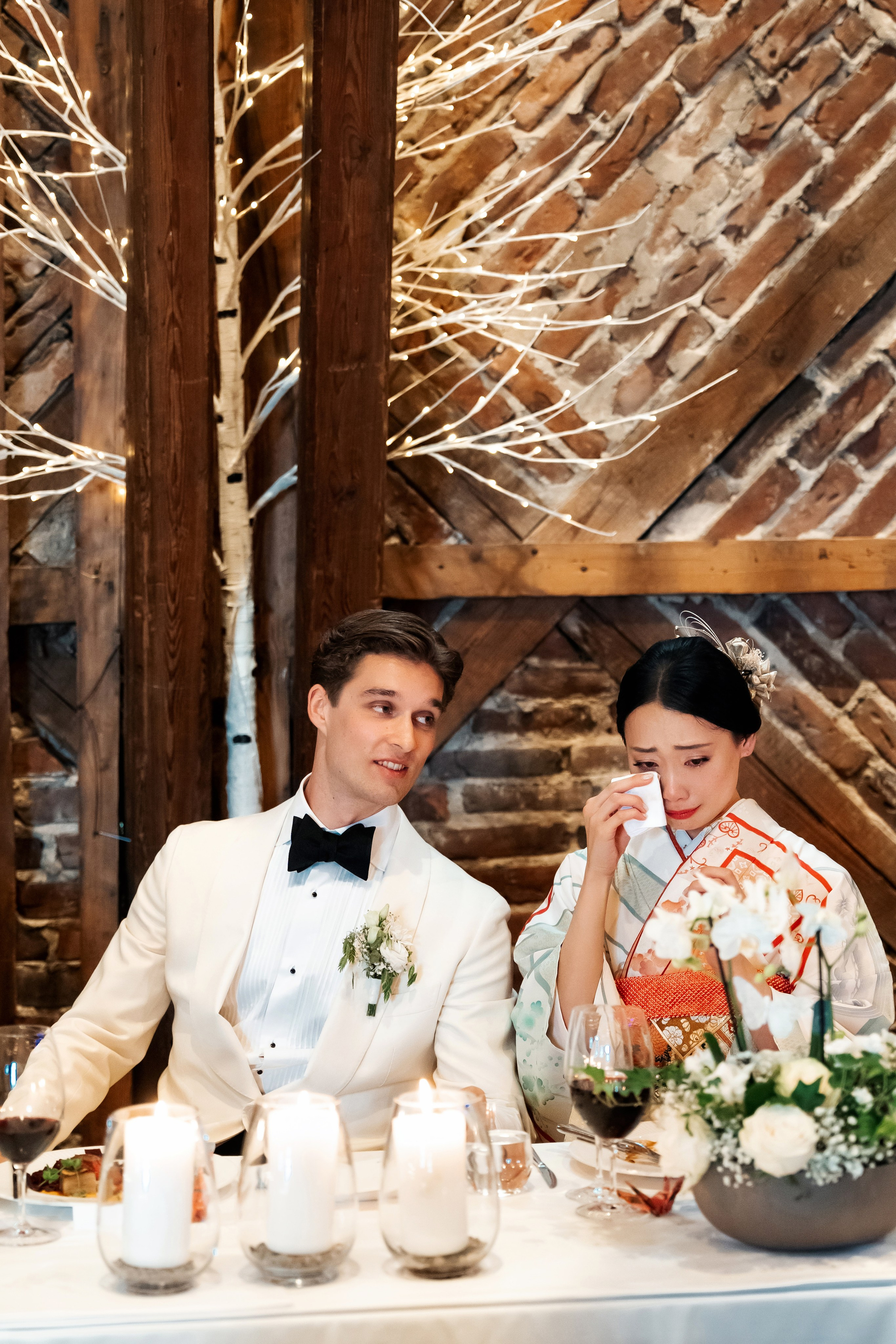 LUKAS & MARIKO. Bryllupsfotograf i hele Norge