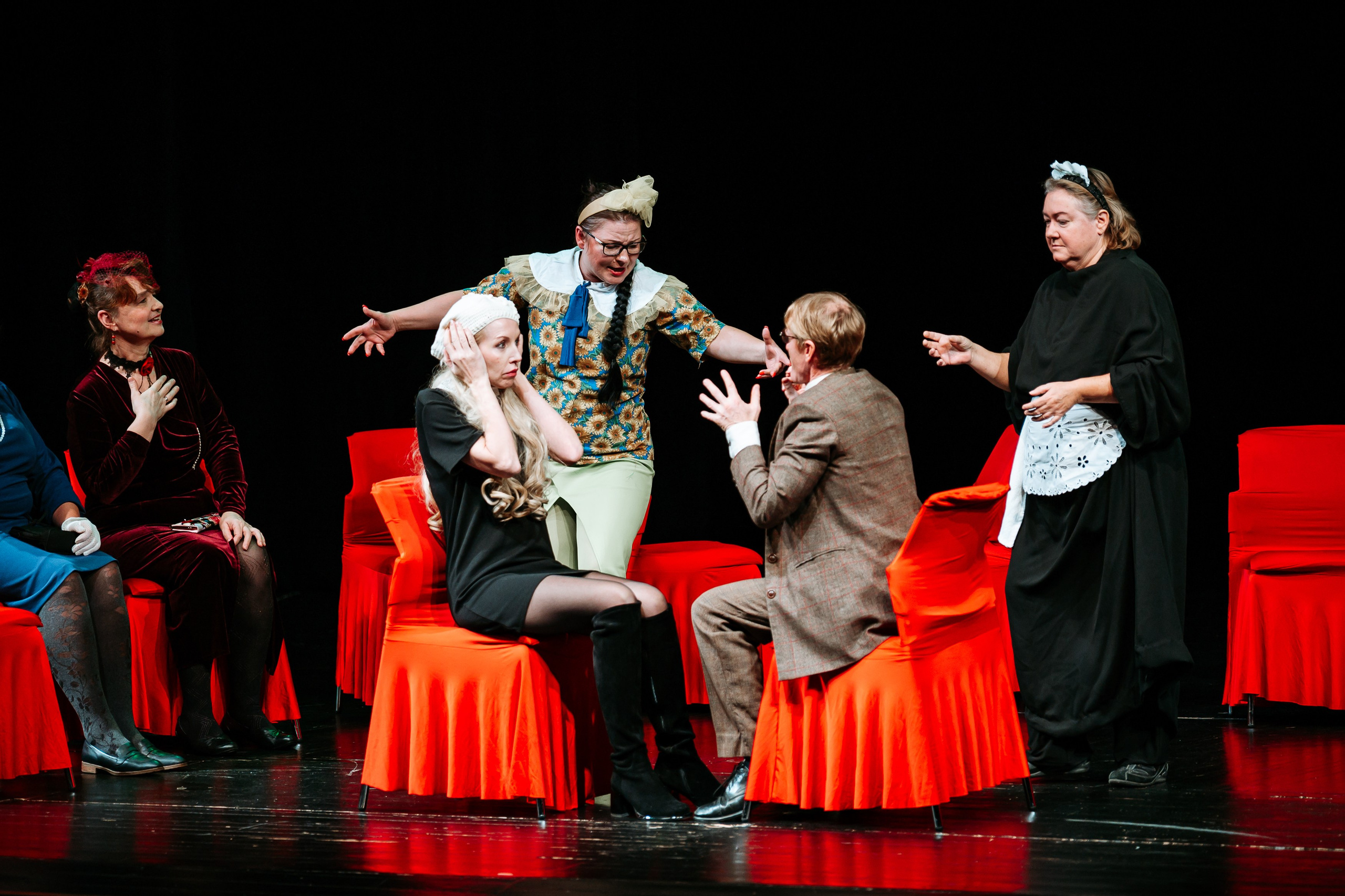 Garbo Teater „12 стульев“. Jelizaveta Gross - reportaaži- ja portreefotograaf Narvas