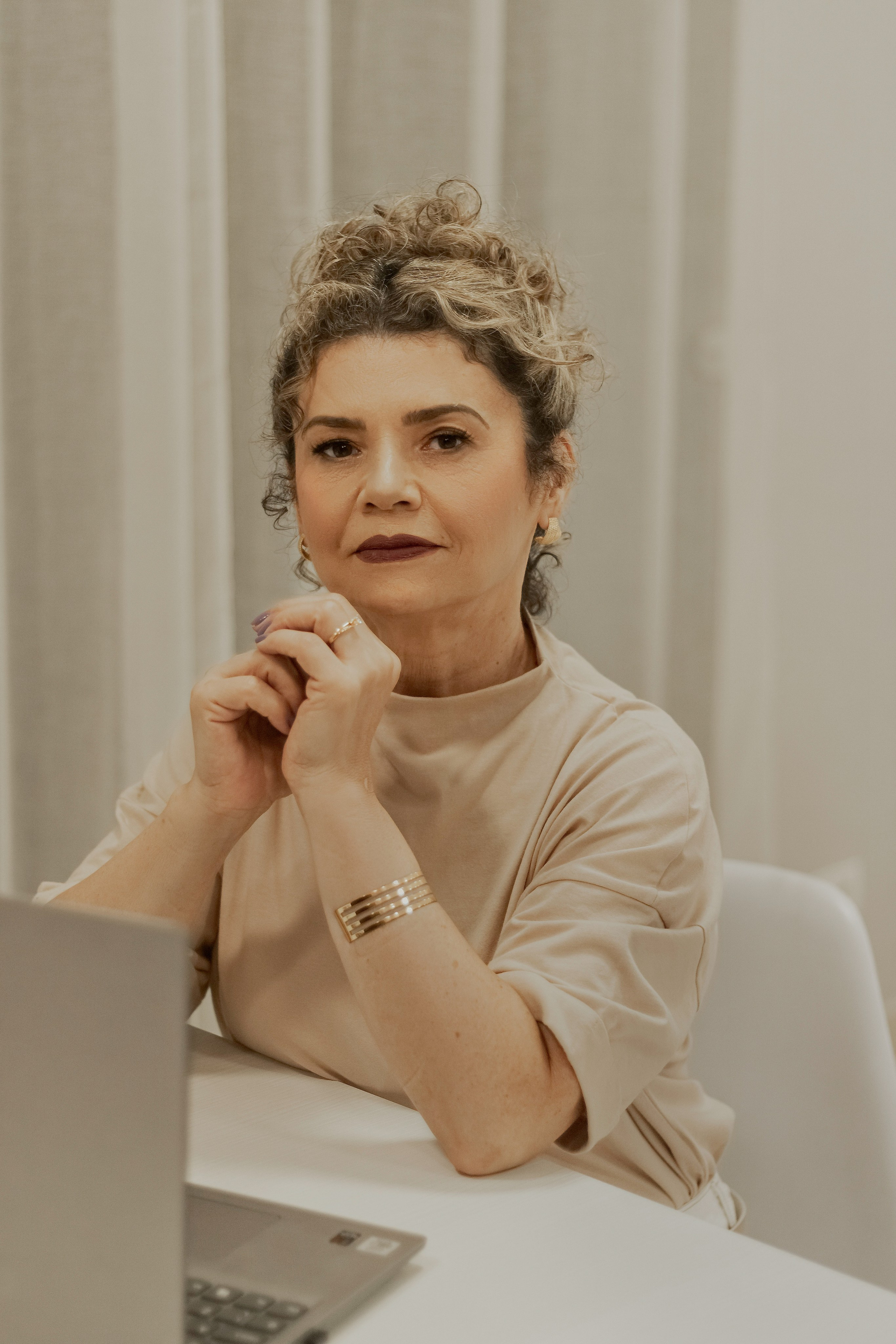 fotógrafa marca pessoal São Paulo, ensaio marca pessoal São Paulo, fotografia para empreendedoras São Paulo, fotógrafa branding São Paulo, retrato corporativo São Paulo, ensaio para LinkedIn São Paulo, fotos profissionais São Paulo, fotógrafa marca pessoal Santos, ensaio marca pessoal Santos, fotografia para empresárias Santos, retrato corporativo Santos, ensaio corporativo Santos, fotografia branding Santos, fotógrafa marca pessoal Praia Grande, ensaio marca pessoal Praia Grande, ensaio branding Praia Grande, fotografia para empreendedoras Praia Grande, fotógrafa para empresárias Praia Grande, retrato corporativo Praia Grande, fotografia corporativa Praia Grande, fotos profissionais Praia Grande, ensaio profissional Praia Grande, ensaio para psicóloga São Paulo, ensaio para médica São Paulo, ensaio para dentista São Paulo, ensaio para advogada São Paulo, ensaio para arquiteta São Paulo, ensaio para mentora São Paulo, ensaio para consultora São Paulo, ensaio para coach São Paulo, ensaio para nutricionista São Paulo, ensaio para influenciadora São Paulo, ensaio para empresária São Paulo, ensaio para psicóloga Praia Grande, ensaio para médica Praia Grande, ensaio para dentista Praia Grande, ensaio para advogada Praia Grande, ensaio para arquiteta Praia Grande, ensaio para mentora Praia Grande, ensaio para consultora Praia Grande, ensaio para coach Praia Grande, ensaio para nutricionista Praia Grande, ensaio para influenciadora Praia Grande, ensaio para empresária Praia Grande, ensaio para psicóloga Santos, ensaio para médica Santos, ensaio para dentista Santos, ensaio para advogada Santos, ensaio para arquiteta Santos, ensaio para mentora Santos, ensaio para consultora Santos, ensaio para coach Santos, ensaio para nutricionista Santos, ensaio para influenciadora Santos, ensaio para empresária Santos, marca pessoal, branding pessoal, posicionamento profissional, imagem profissional, imagem estratégica, posicionamento digital, branding feminino, branding para empreendedoras, fotógrafa marca pessoal Praia Grande, ensaio marca pessoal Praia Grande, fotógrafa marca pessoal Santos, ensaio marca pessoal Santos, fotógrafa marca pessoal São Paulo, ensaio marca pessoal São Paulo, fotografia para empresárias, fotografia para empreendedoras, retrato corporativo, fotografia corporativa, fotos profissionais, ensaio profissional feminino, branding pessoal, imagem profissional, ensaio para LinkedIn, ensaio para psicóloga, ensaio para médica, ensaio para advogada, ensaio para mentora, ensaio para empresária, Atualização de Imagem Profissional, Esteticista