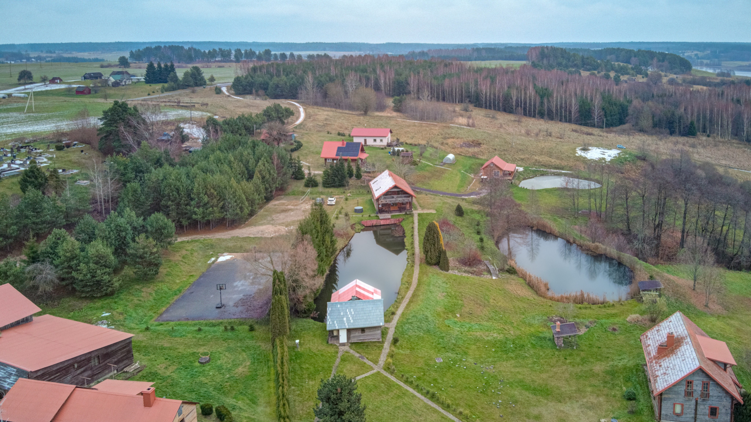Trakų raj. sodyba. Elina Sapiega fotografė Vilniuje