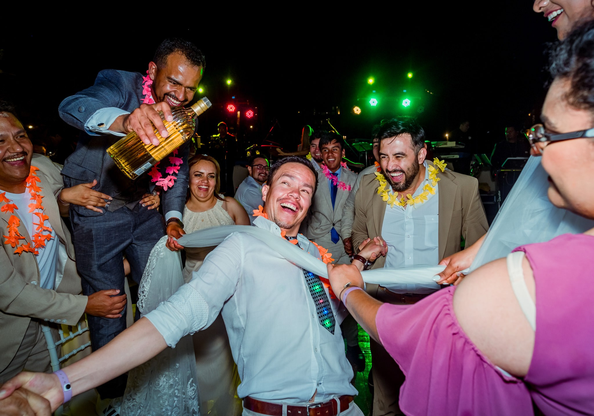 Lupita y Abel / Puerto Vallarta. Wedding and family photographer in Mexico City