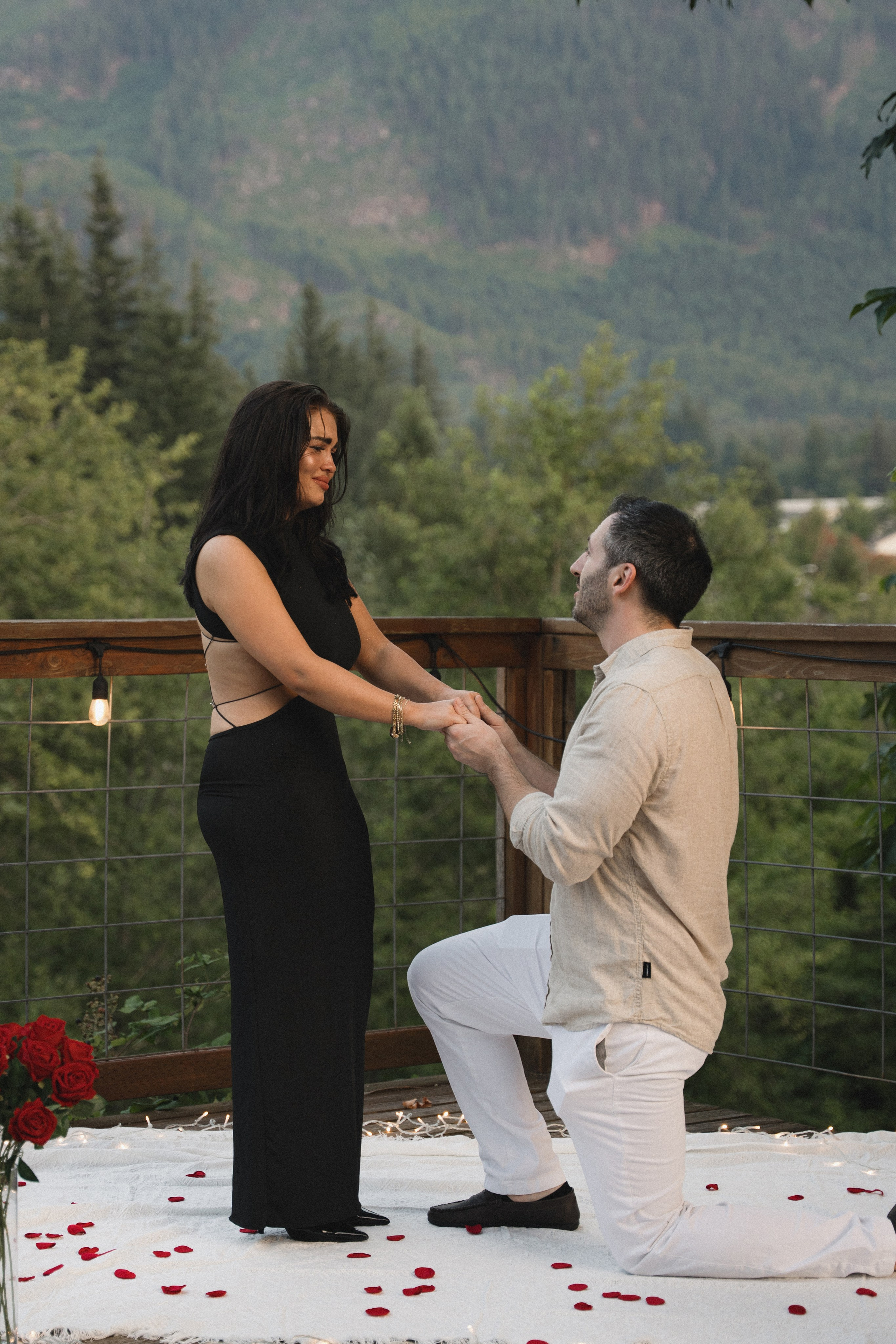 Blaine and Anya proposal. Photographer in Washington Sophia D