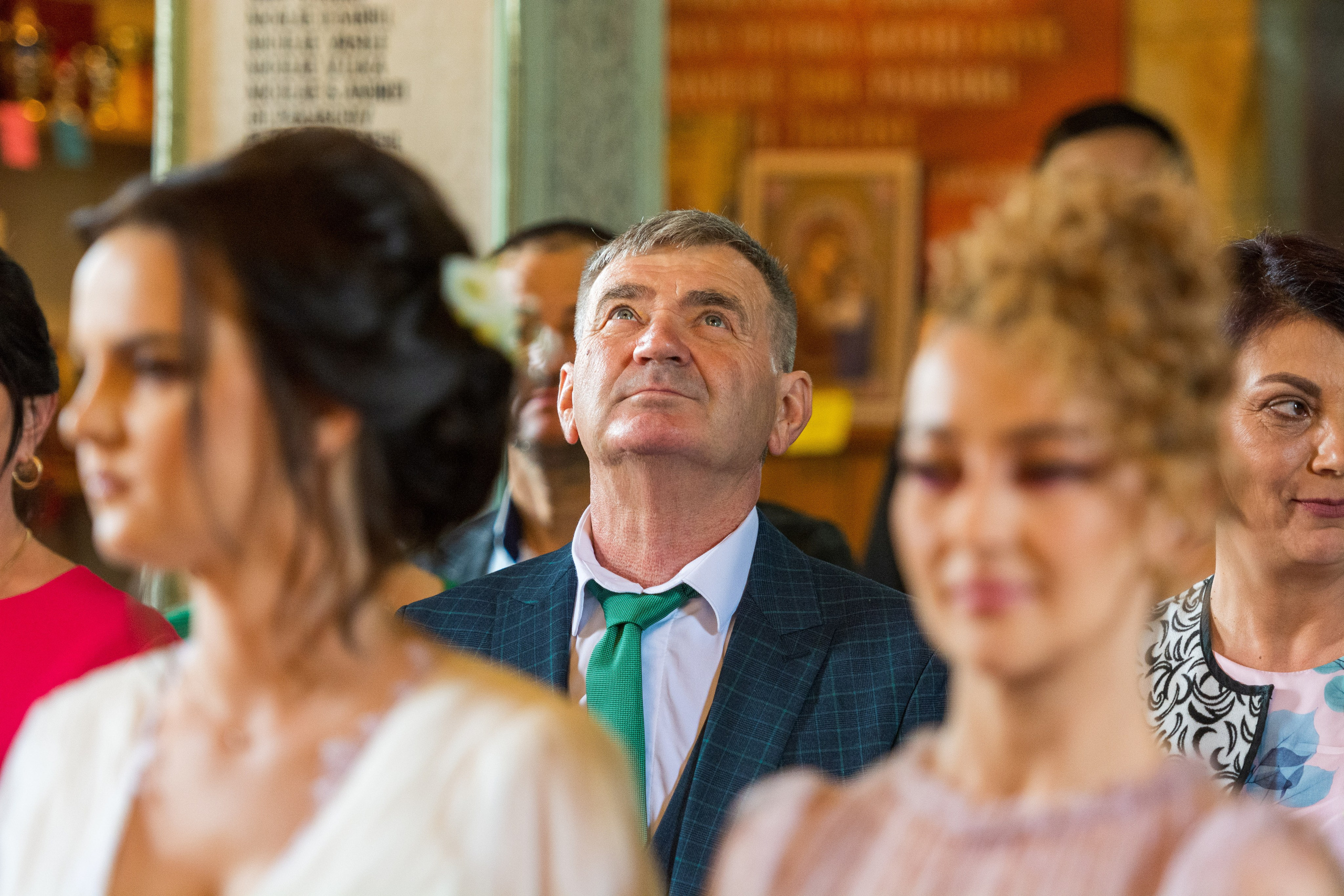 Religious wedding photographer, professional wedding photographer, Bucharest wedding photographer, church wedding photos