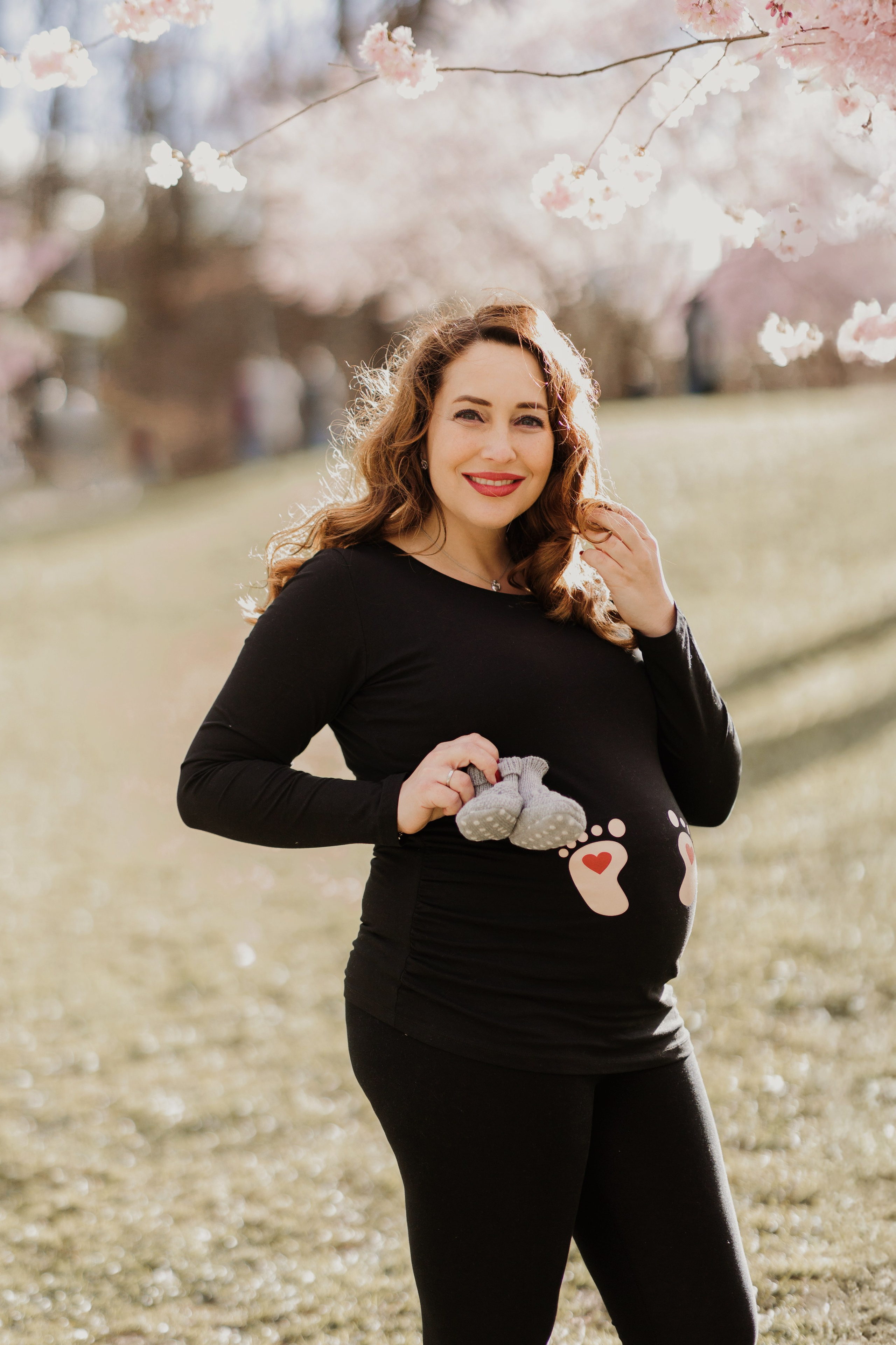 Belly Shooting im  Olympia Park. Family Fotografer in München und Umgebung