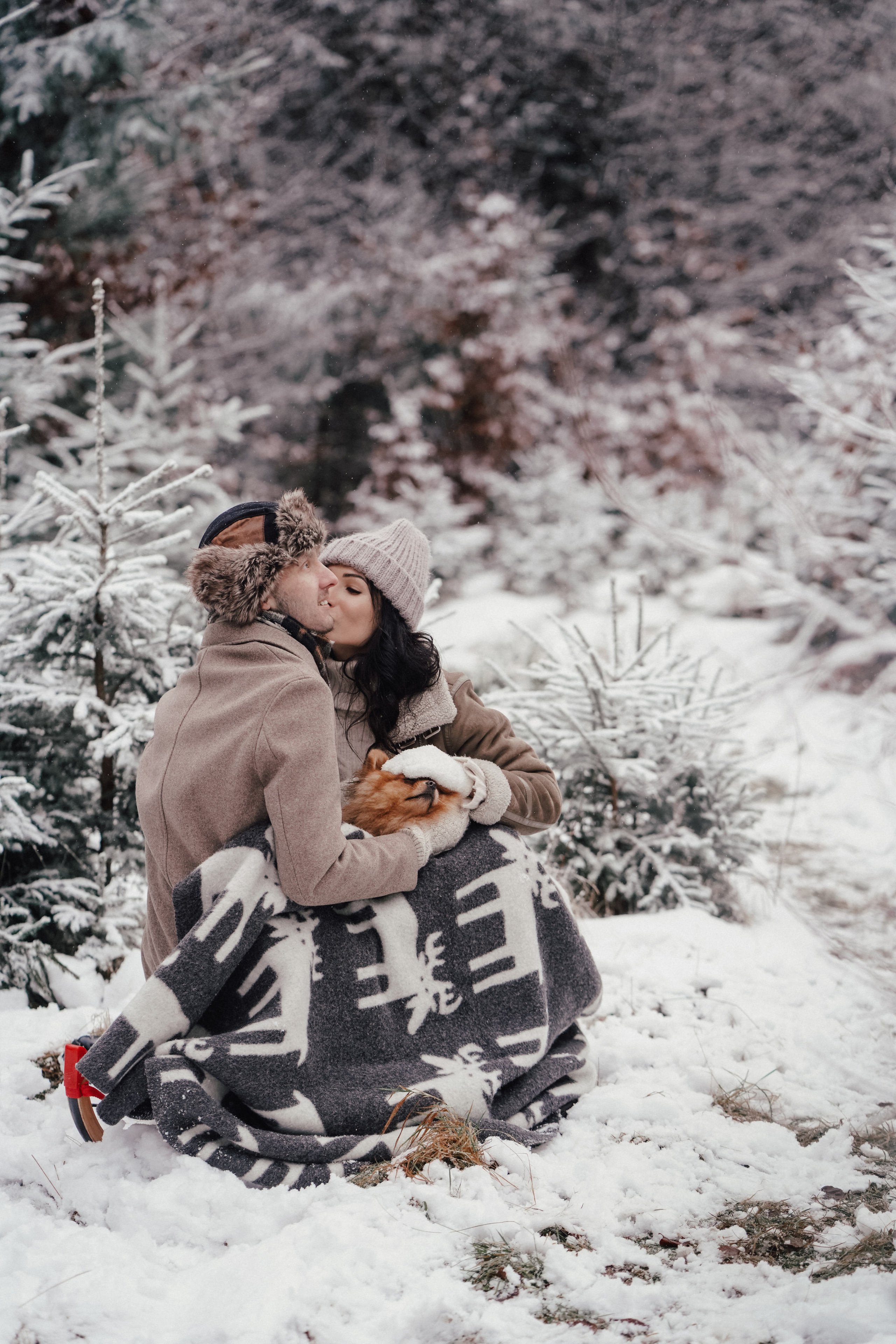 Katja, Egor und fluffiger Filyusha. Familien, Lifestyle und Portrait Fotografin in Trier, Luxembourg