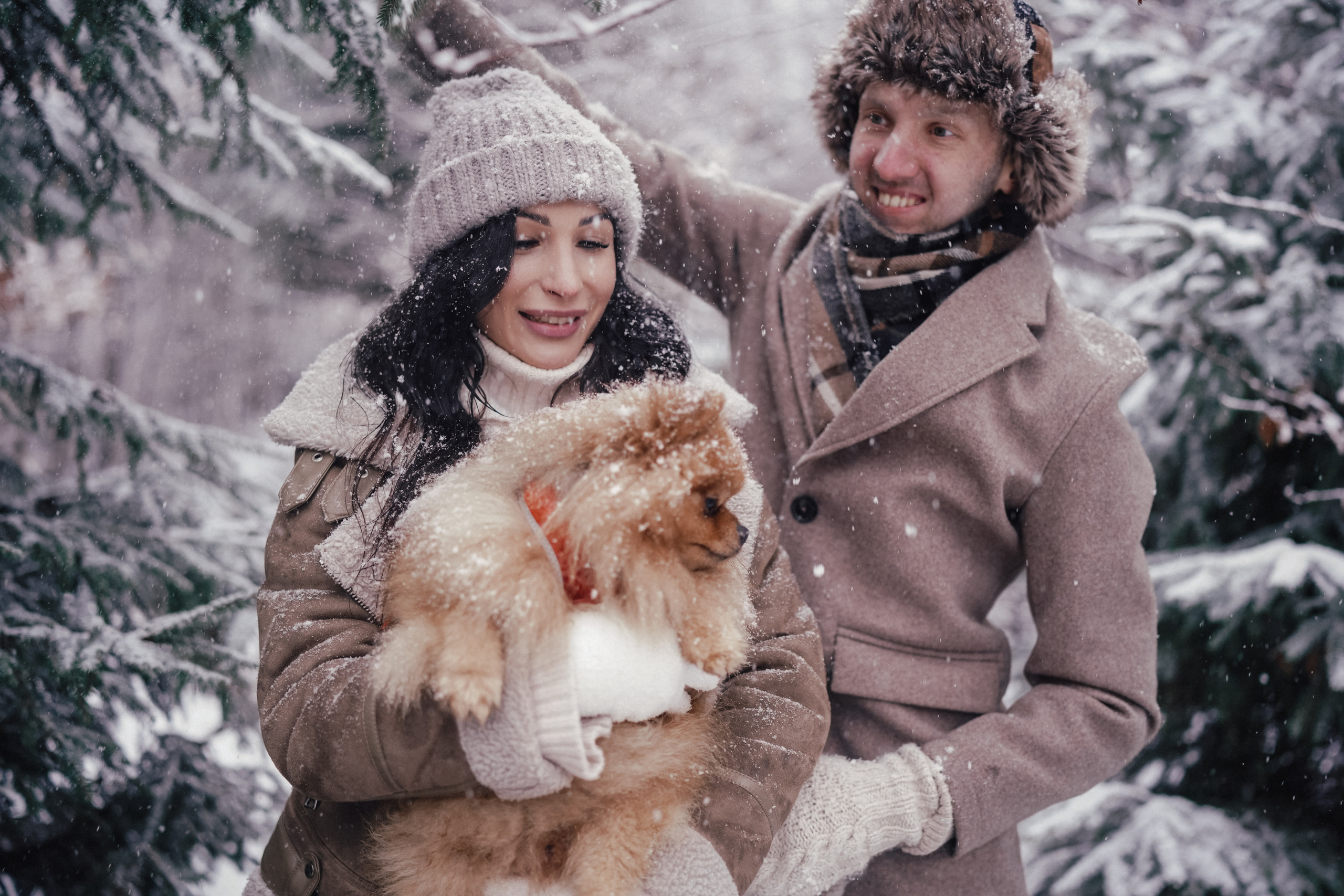 Katja, Egor und fluffiger Filyusha. Familien, Lifestyle und Portrait Fotografin in Trier, Luxembourg